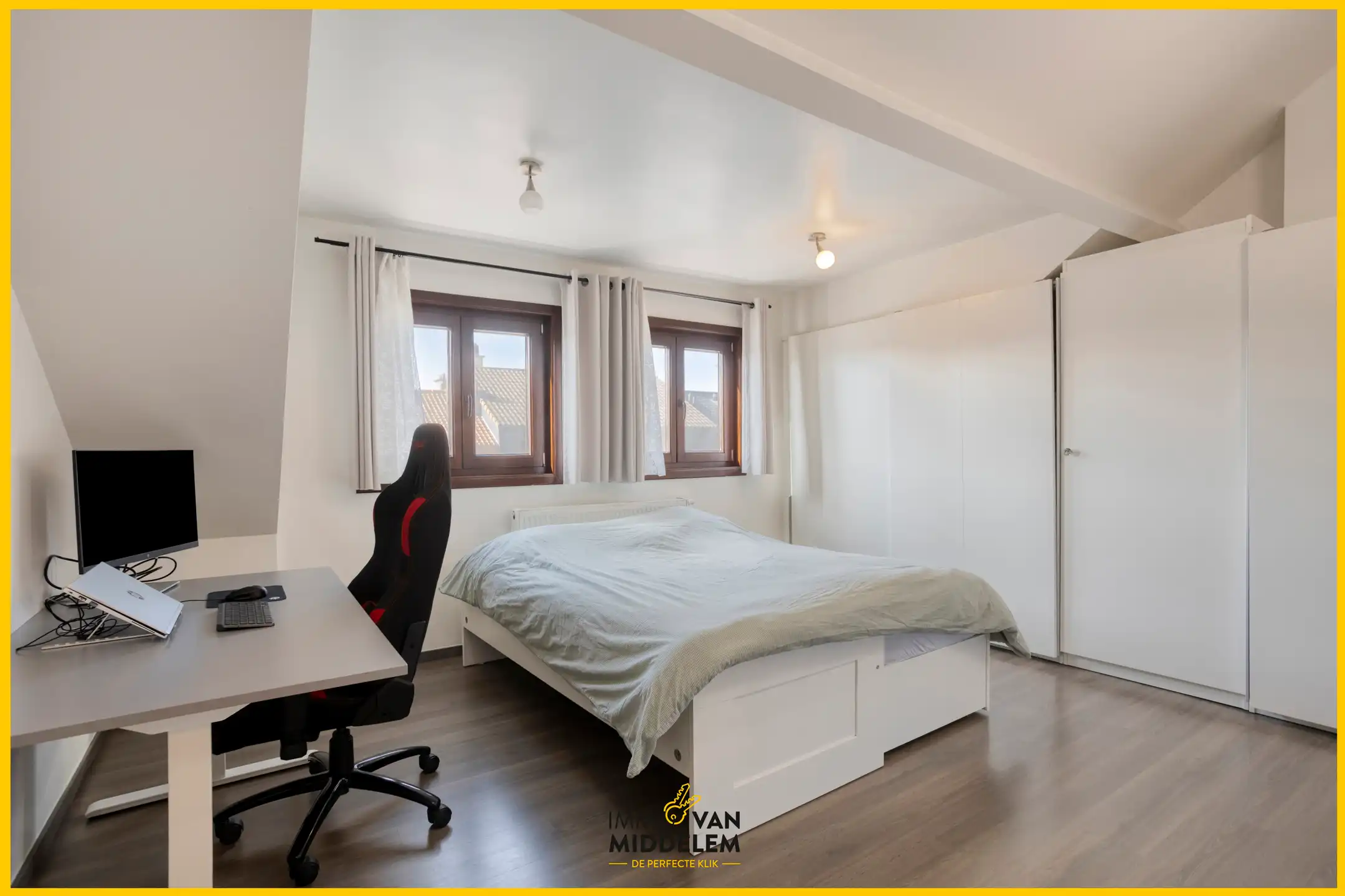 GERENOVEERDE BEL-ÉTAGE MET 3 SLAAPKAMERS EN TUIN foto 12