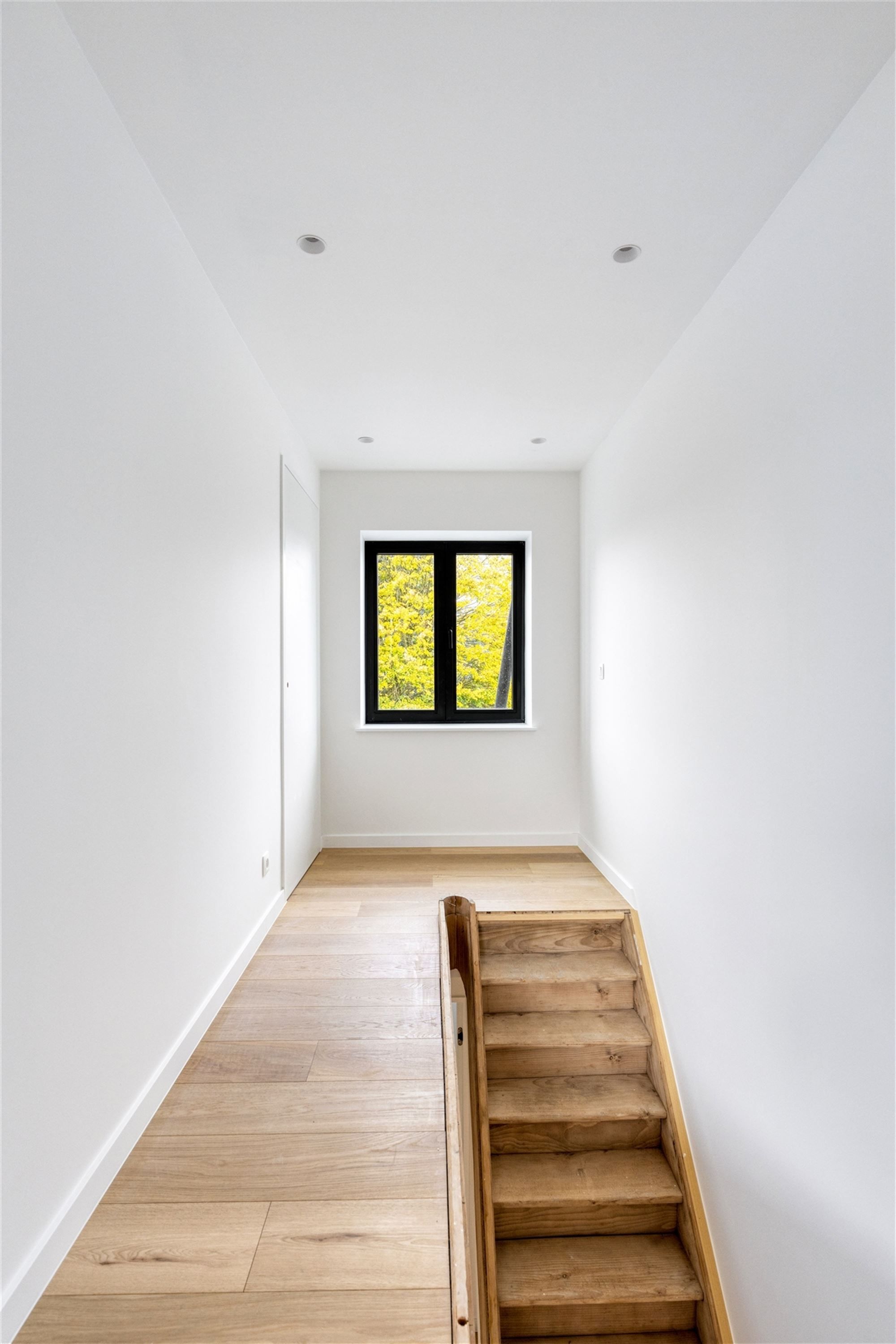 Prachtig gerenoveerd huis met tuin en 4 slaapkamers centrum Mortsel foto 20