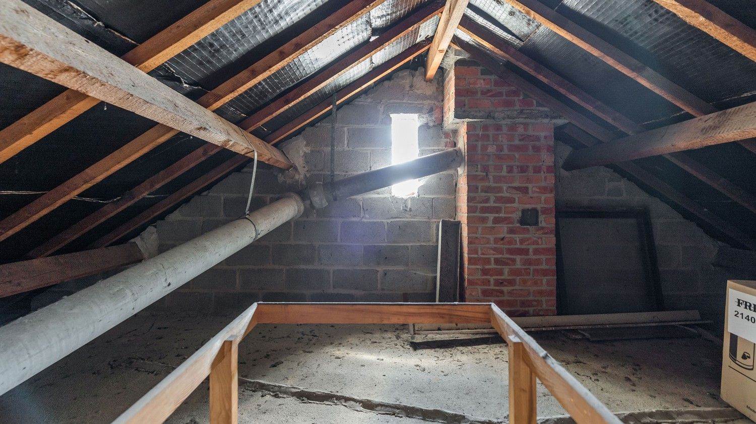 Ruime woning met 3 slaapkamers, tuin en garage foto 21