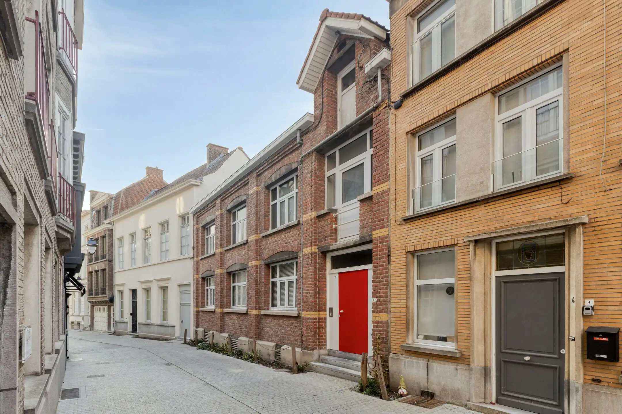 Hoofdfoto van de publicatie: Te renoveren appartement te koop in hartje Kortrijk!