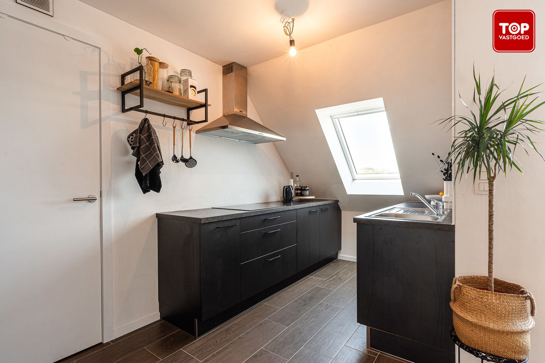 Instapklaar appartement (2019) met 2 slaapkamers en terras. foto 8