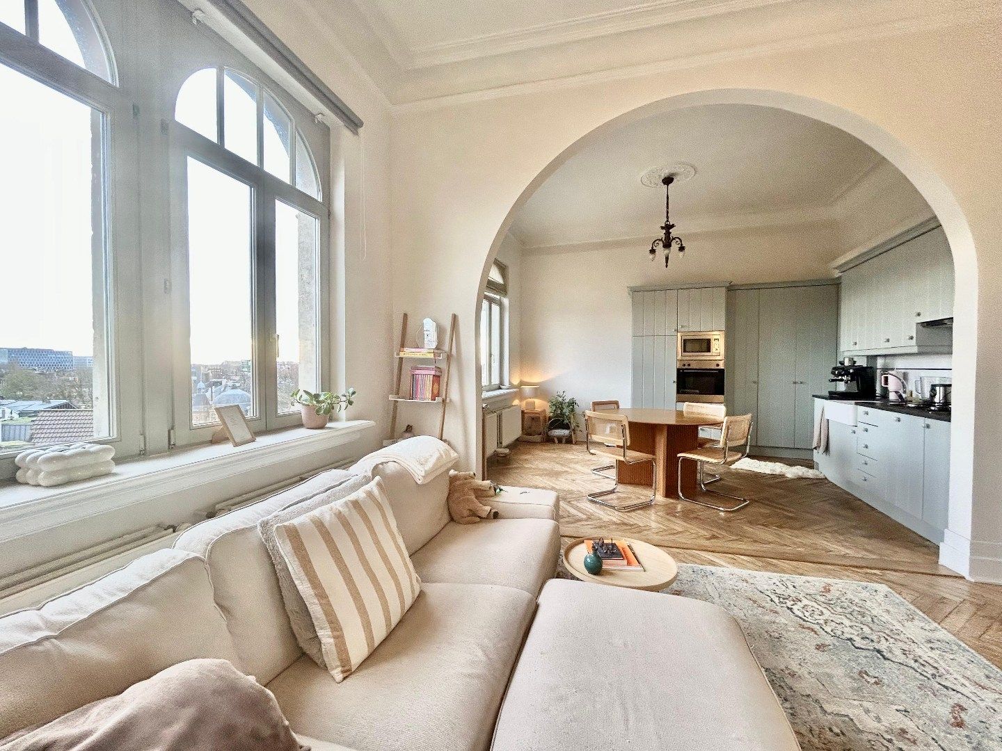 Penthouse Duplex met drie slpk in het OOSTKASTEEL foto {{pictureIndex}}