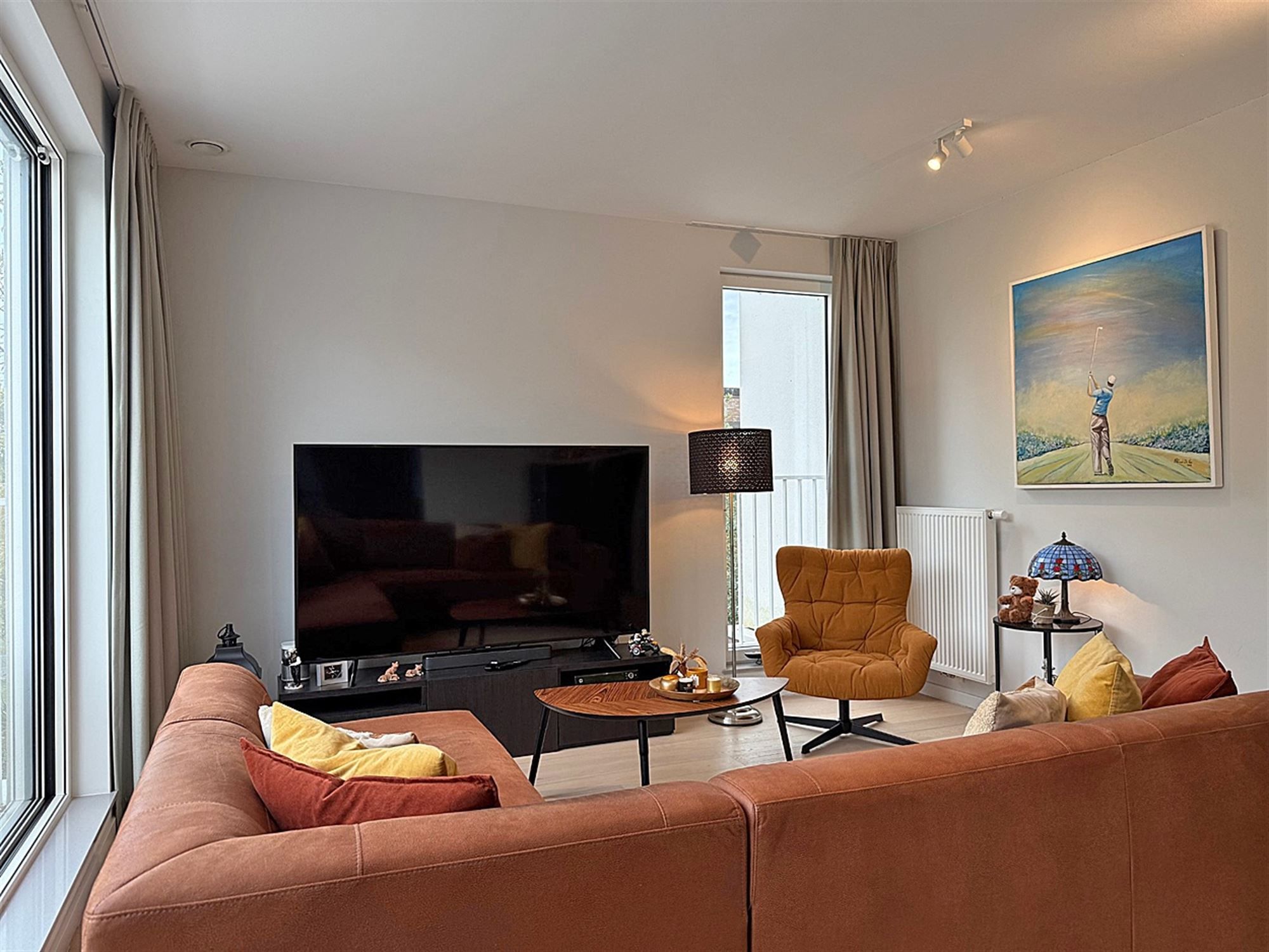 Instapklaar APPARTEMENT met 1 slaapkamer, bureau (of slaapkamer 2), terras, garage & staanplaats  foto 4