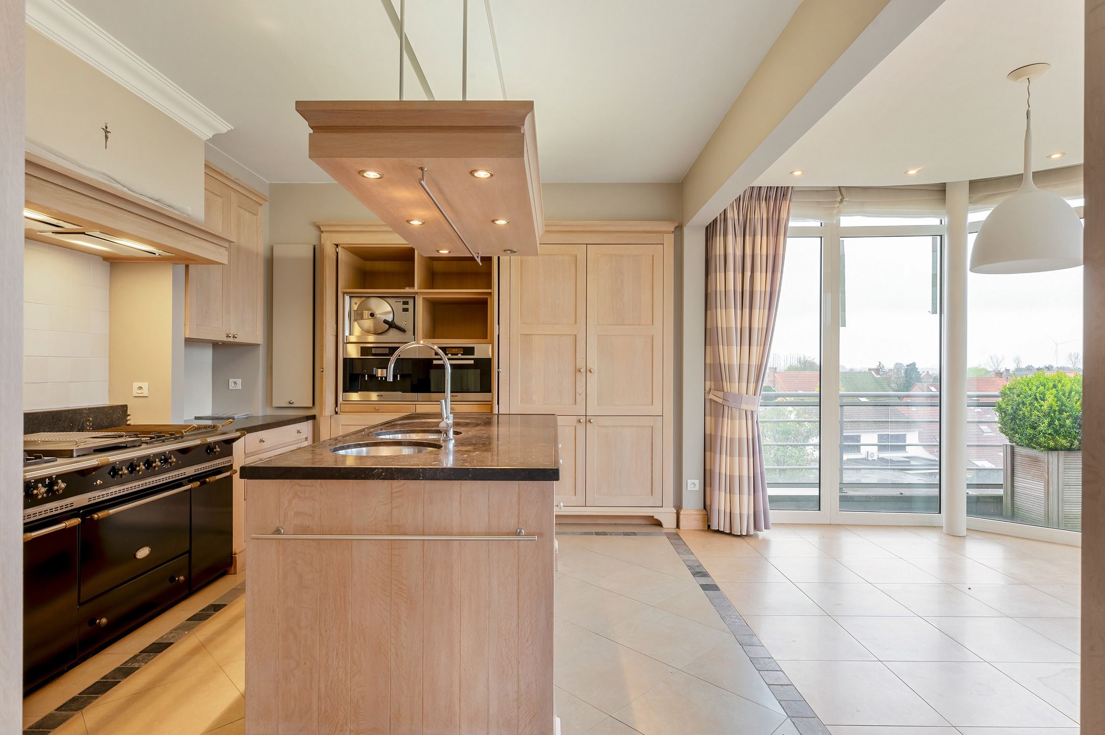 Prachtig dakappartement 250m² in centrum Arendonk foto 9