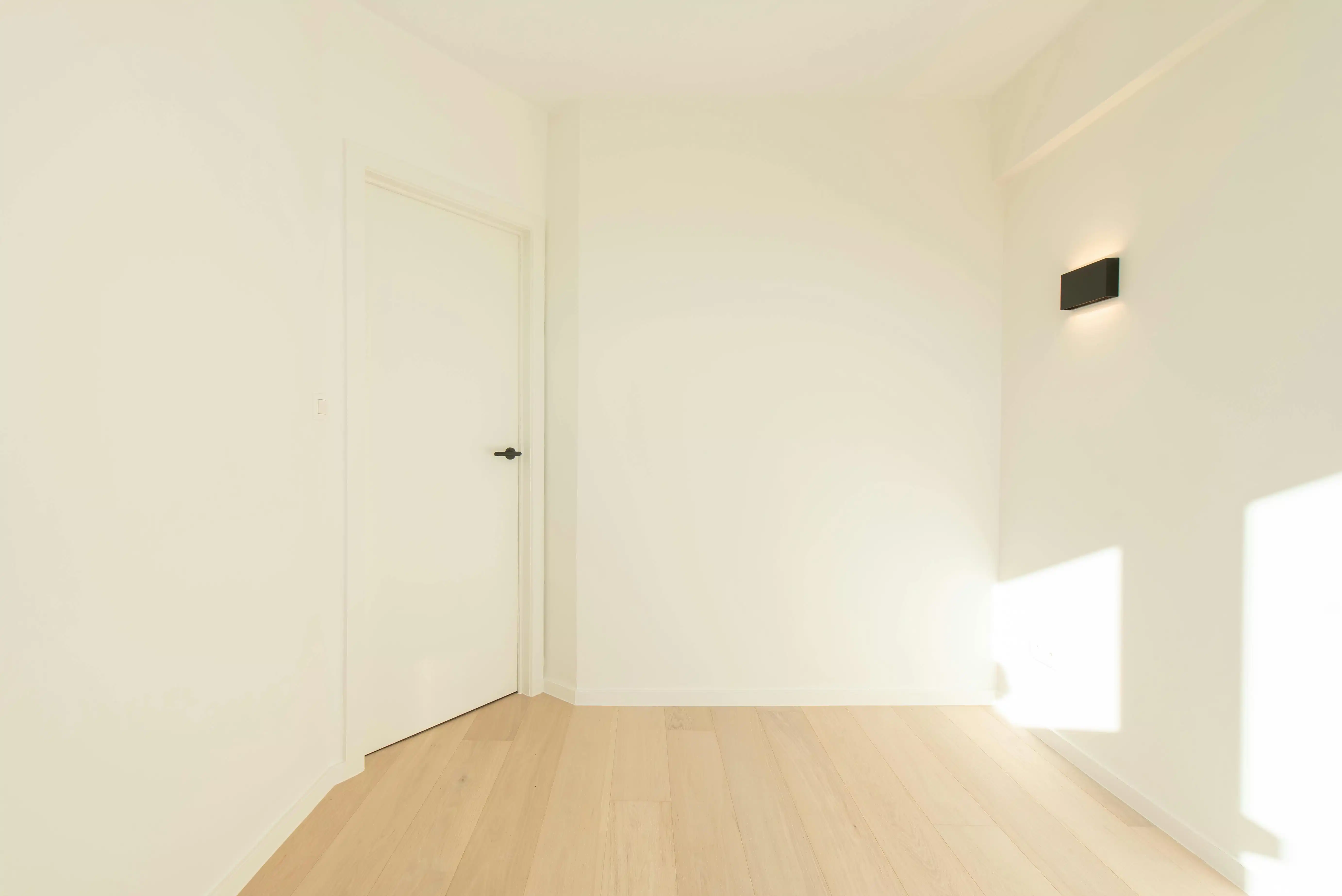 Gerenoveerd hoekappartement met prachtig open zicht foto 11