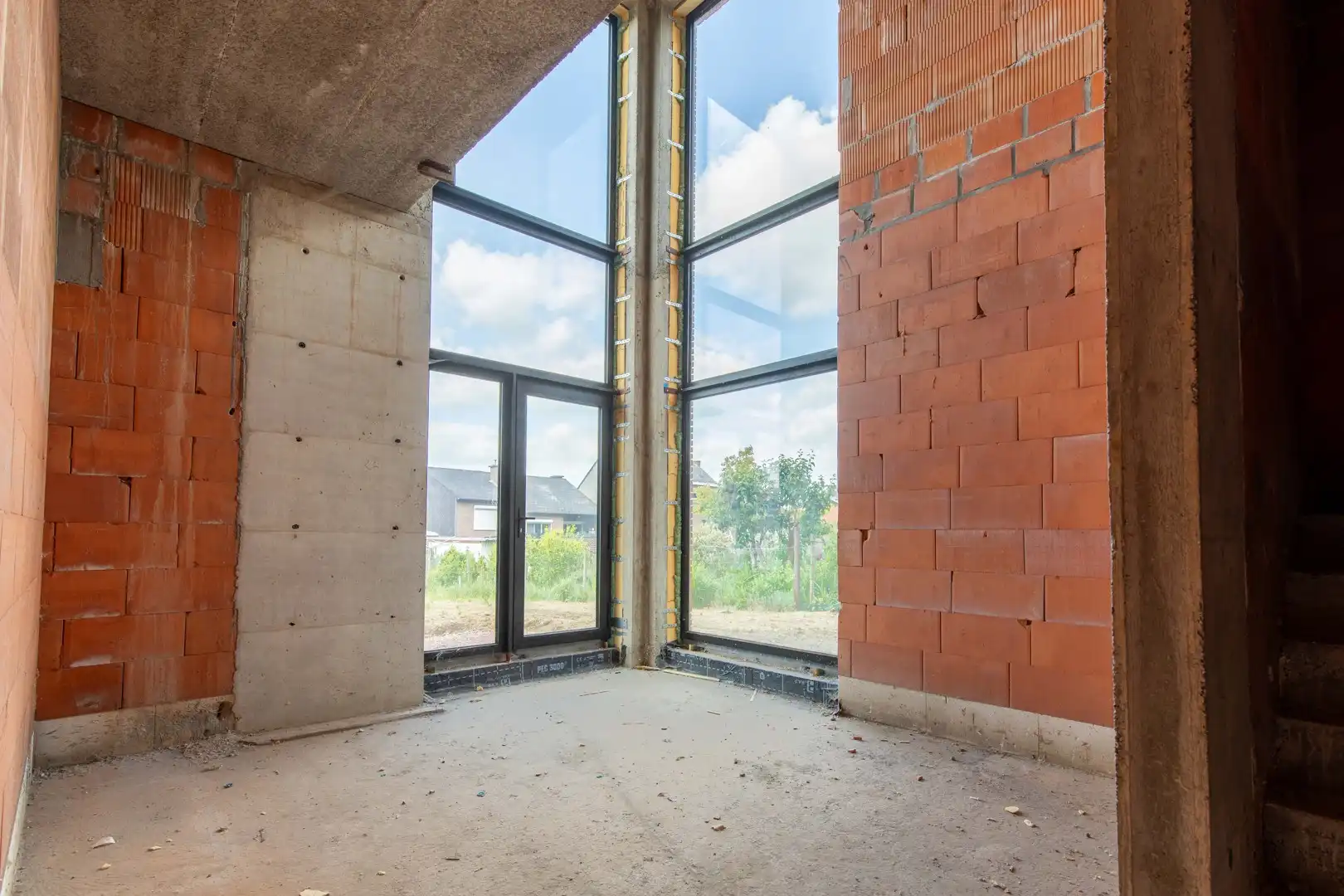 Lichtrijke nieuwbouwwoning met loftgevoel foto 12