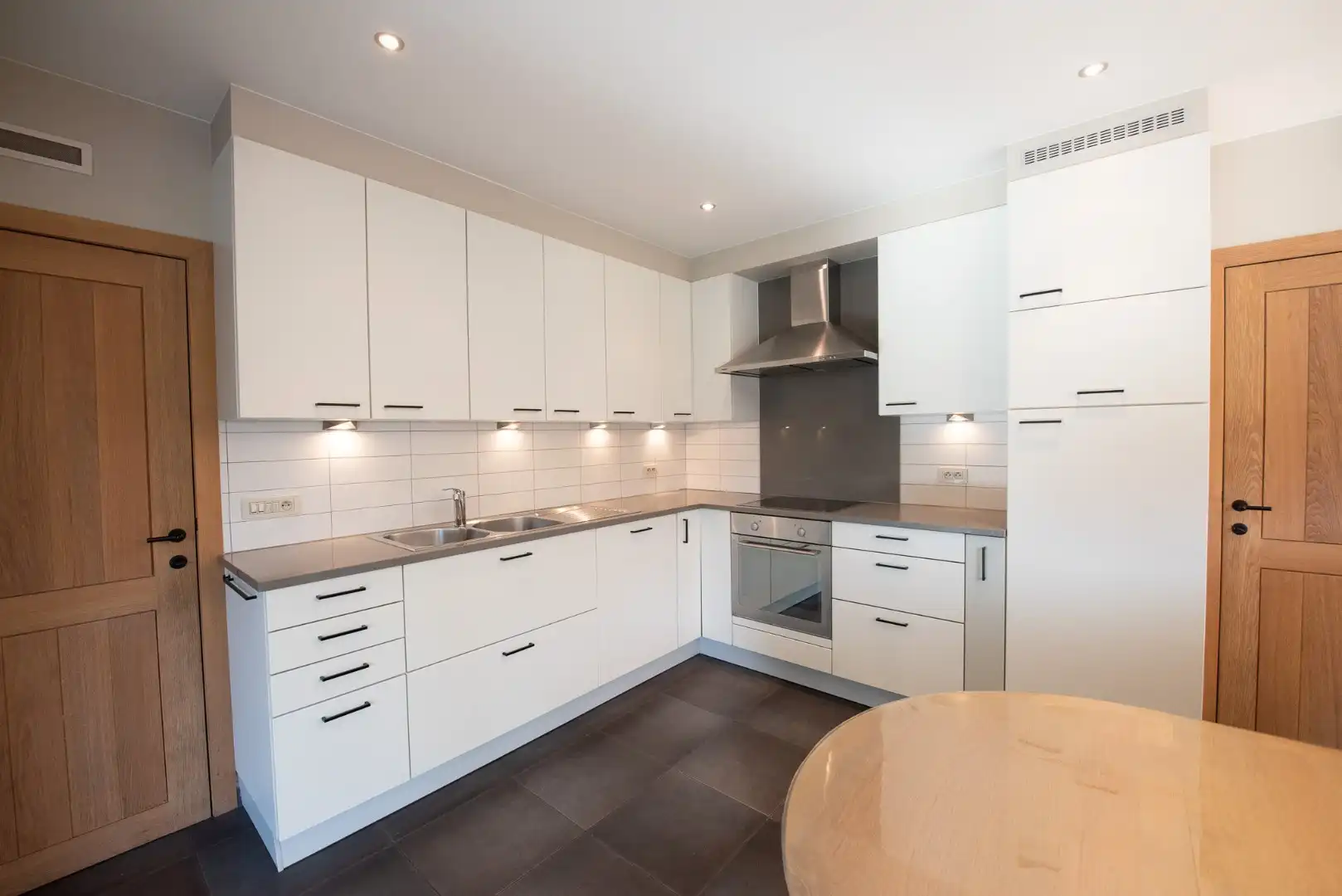 Prachtig afgewerkte woning met 4 slaapkamers TE HUUR in Olsene foto 6