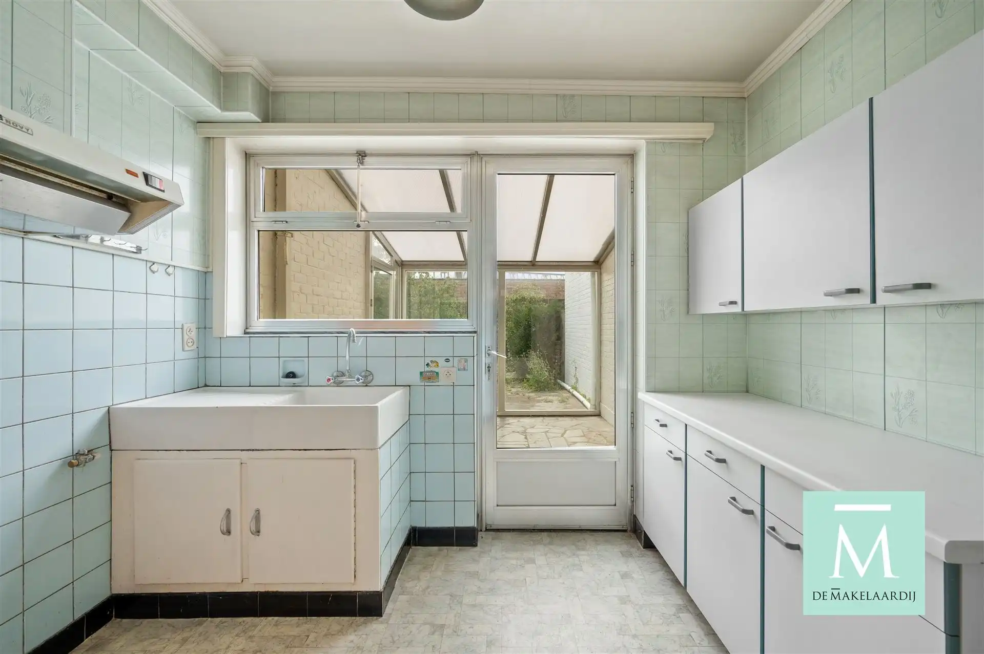 Ruime woning met 3 slaapkamers, aangename tuin en inpandige garage foto 6