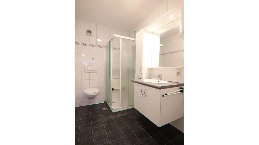 Ruime assistentiewoning met 1 slaapkamer te huur in Aartrijke Zedelgem foto 6