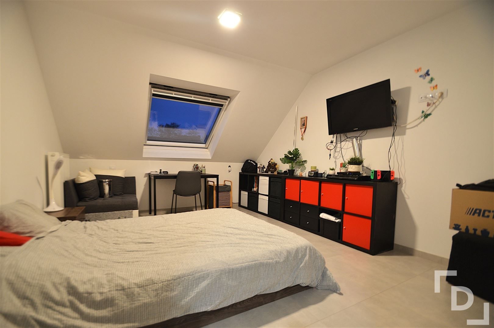 Centrum Poperinge, gezinswoning met tuin te huur. foto 8