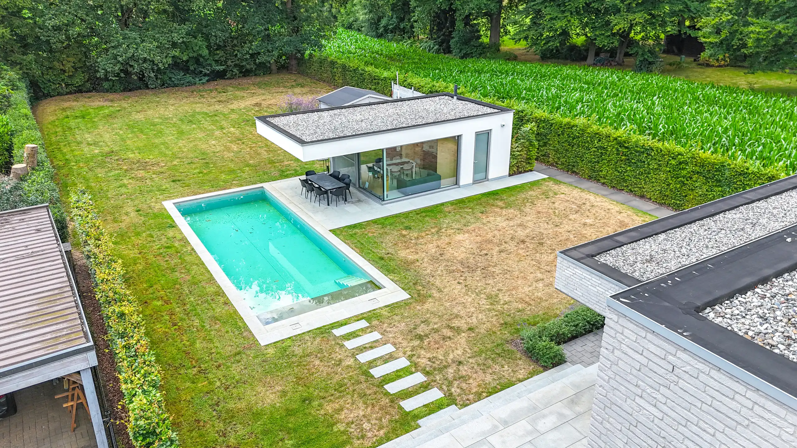 High-end instapklare woning met 4slpk, zwembad + terras! foto 37