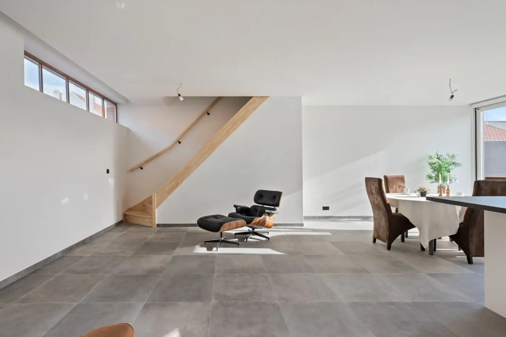 GERENOVEERDE WONING MET 3 SLPKS EN TUIN foto 8