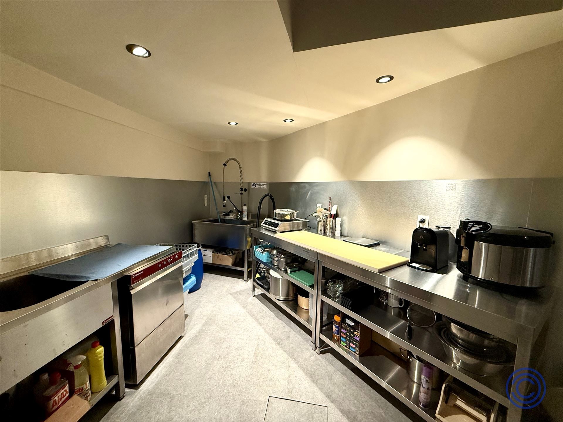 High-end horecapand van ca. 65m² op uitstekende locatie! foto 6