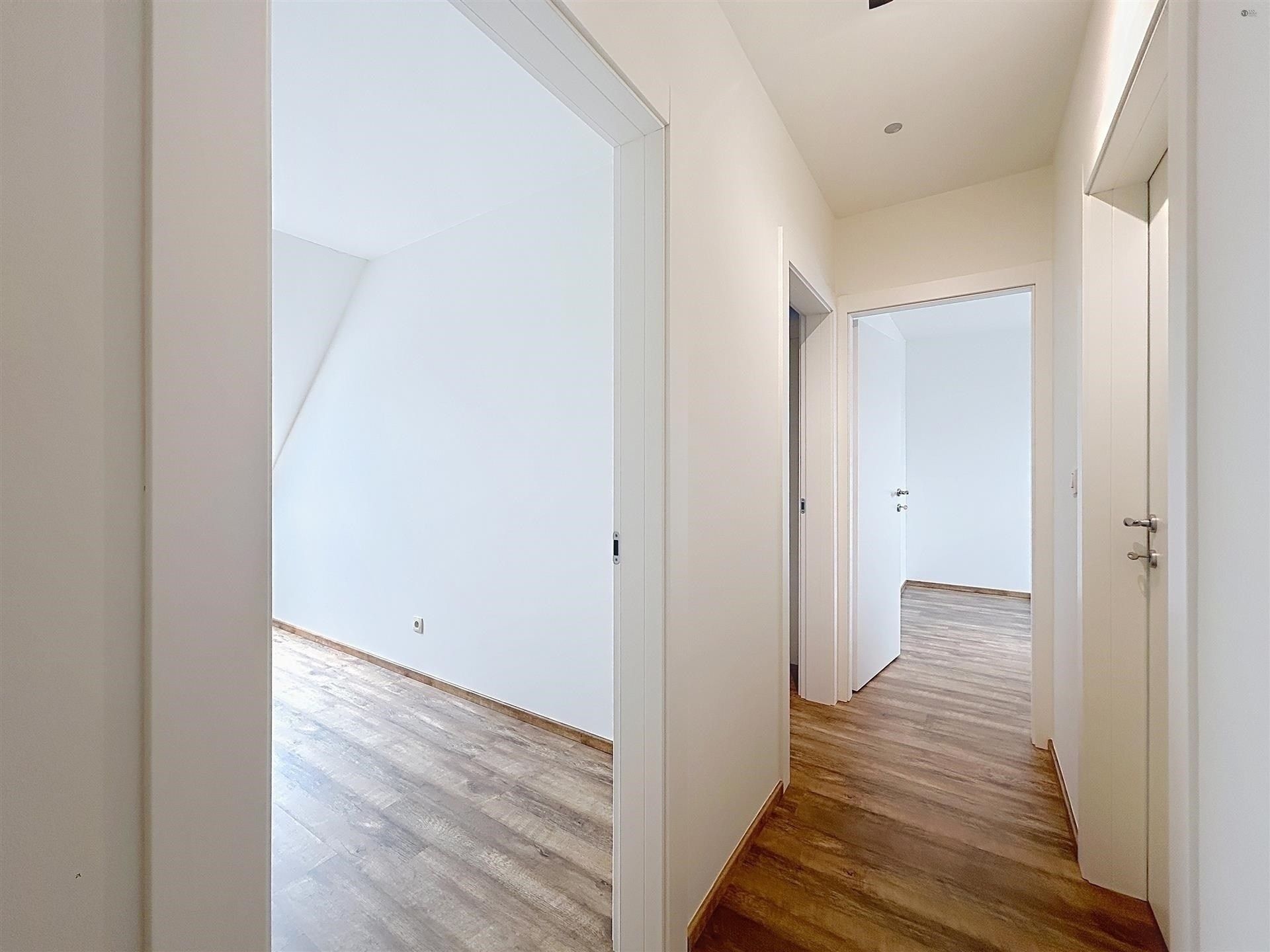 Recente energiezuinige (A-label) woning met weids zicht op natuur foto 19