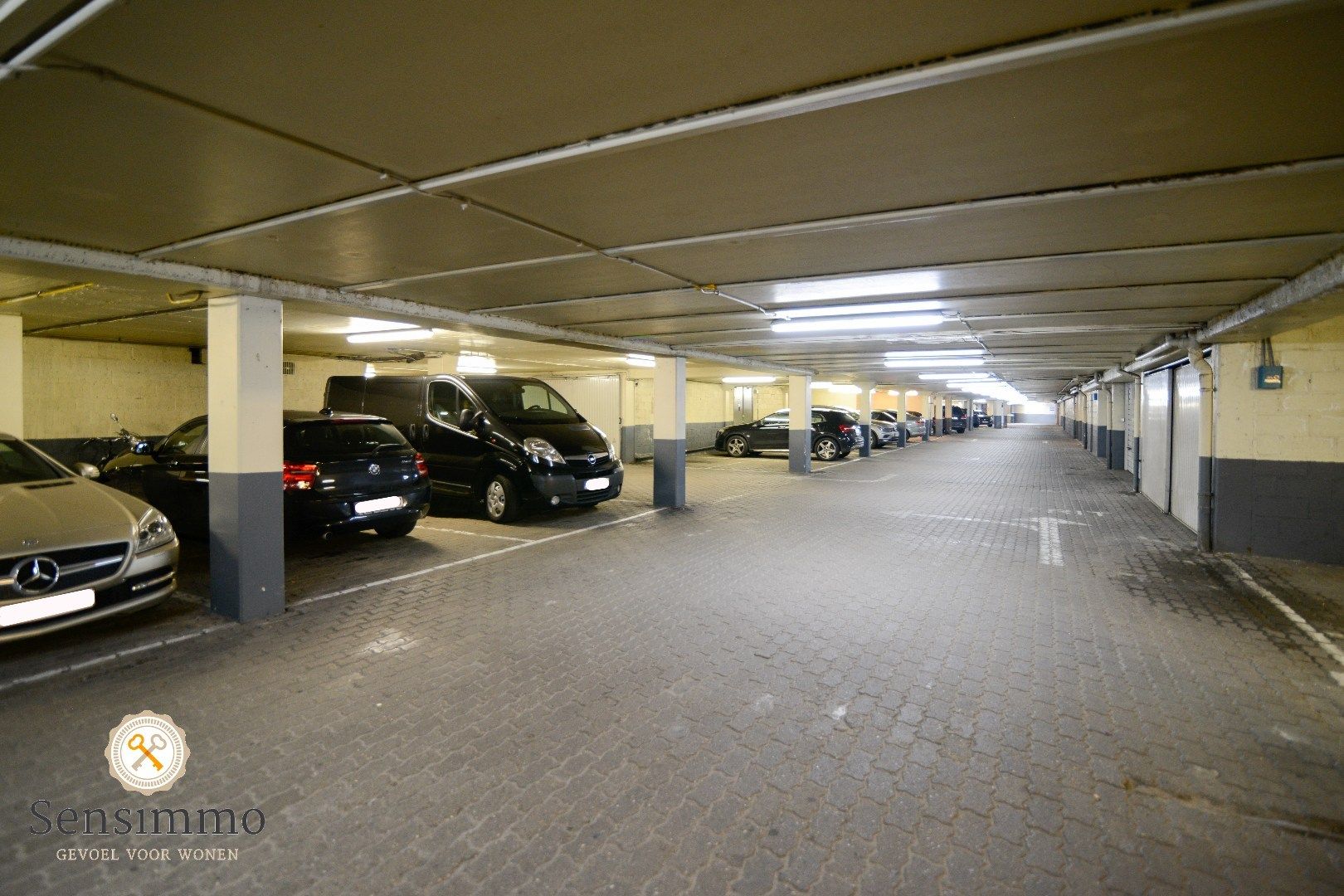 Ondergrondse autostaanplaats in het hart van Genk – Rootenstraat 25 (Shopping 2) foto 2