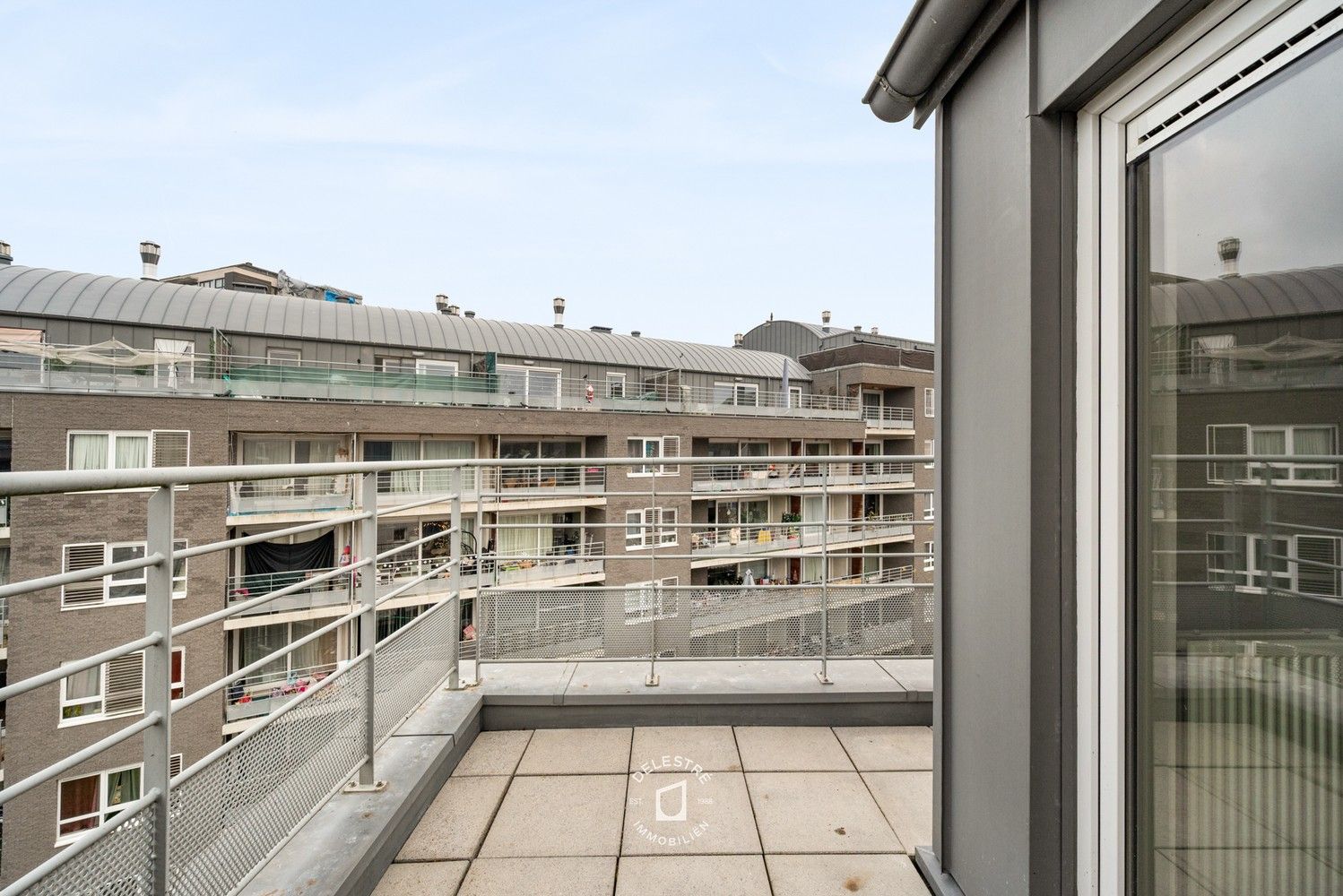 ZALIGE ZONNIGE PENTHOUSE MET GIGA TERRAS VAN 42 M2 + 2 PARKINGS + KELDER foto 18