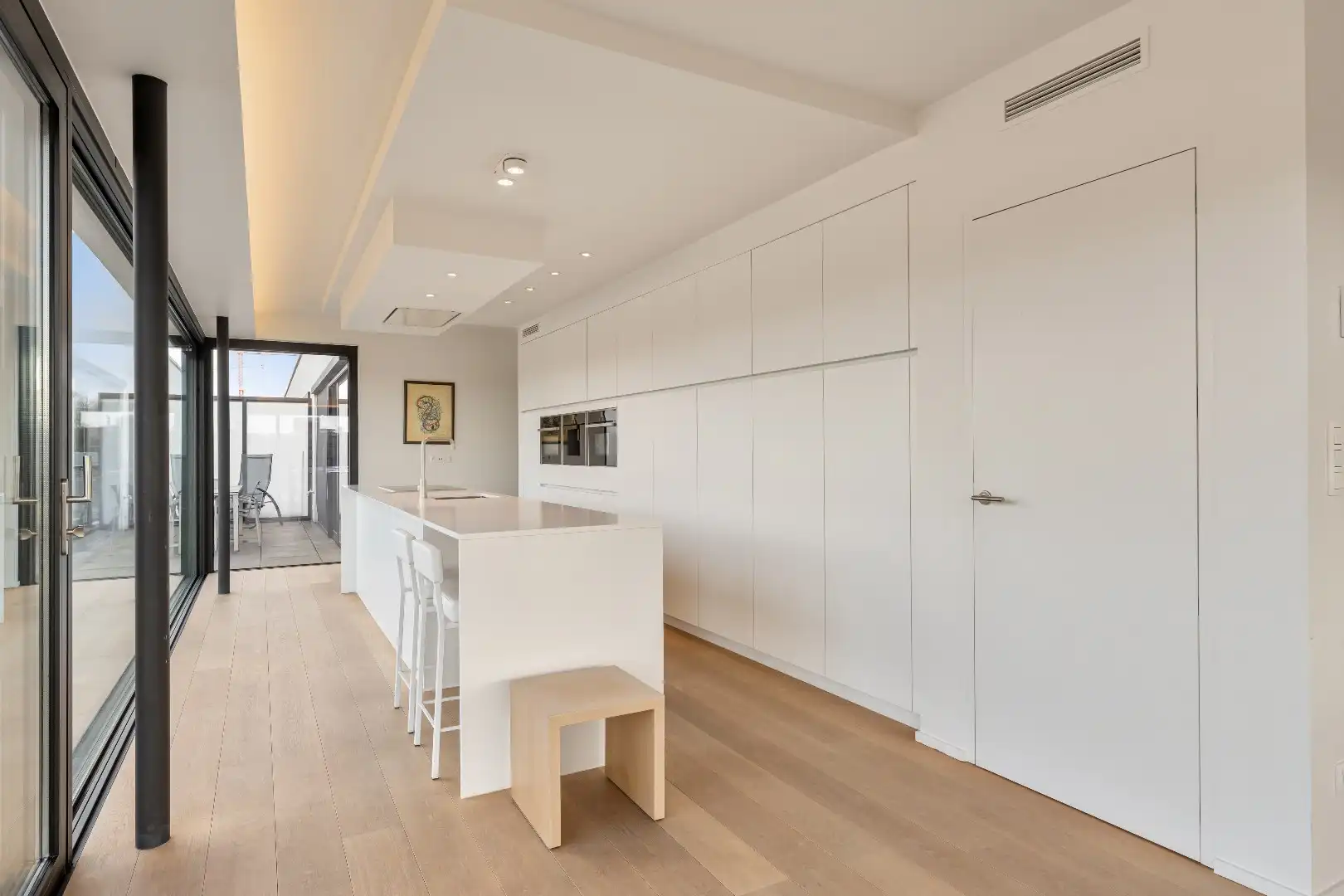 Exclusief penthouse met ruim terras, 2 slpk, dubbele autostaanplaats, centrum Genk foto 15