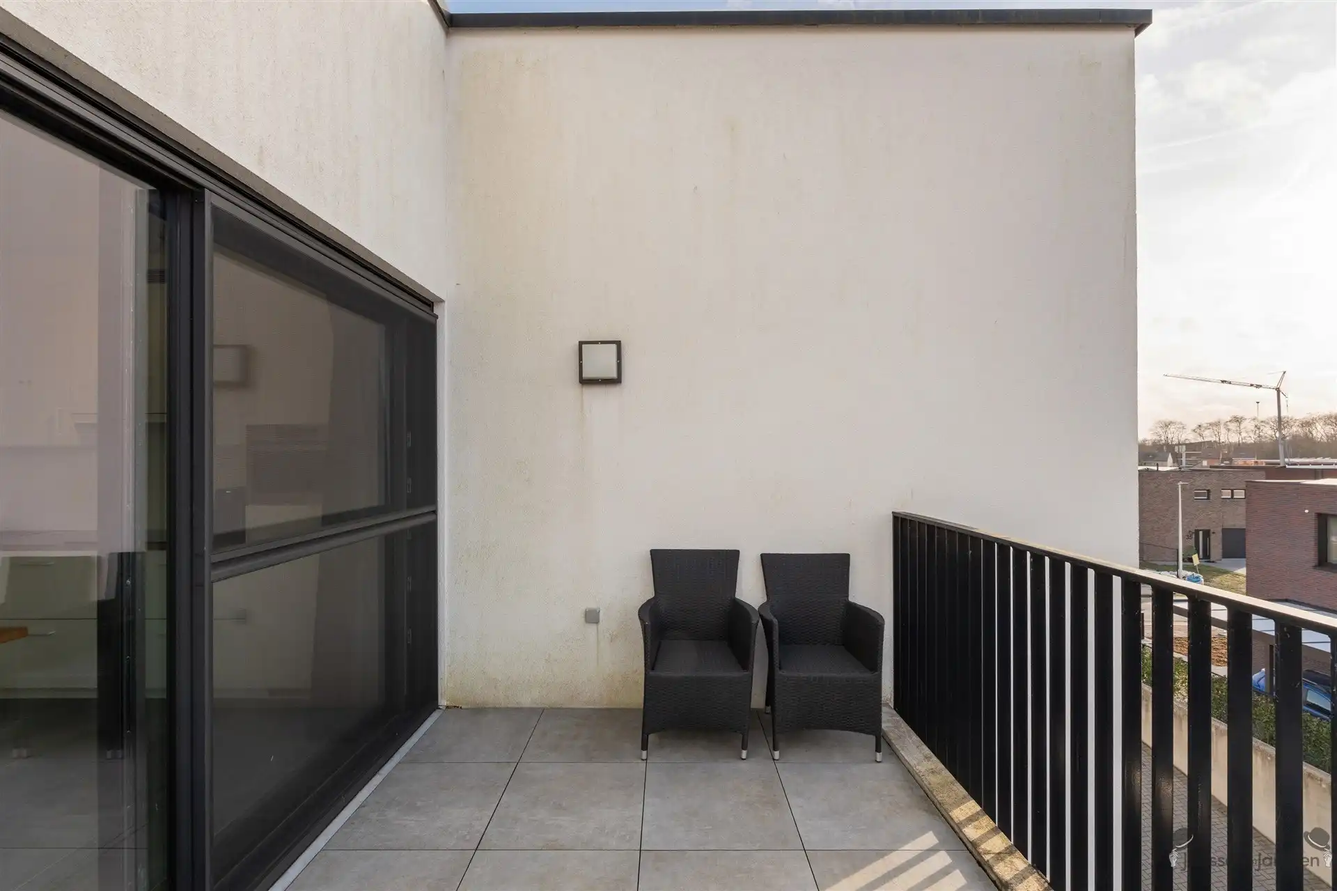 BEN appartement met terras, zonnepanelen, berging & garage foto 7