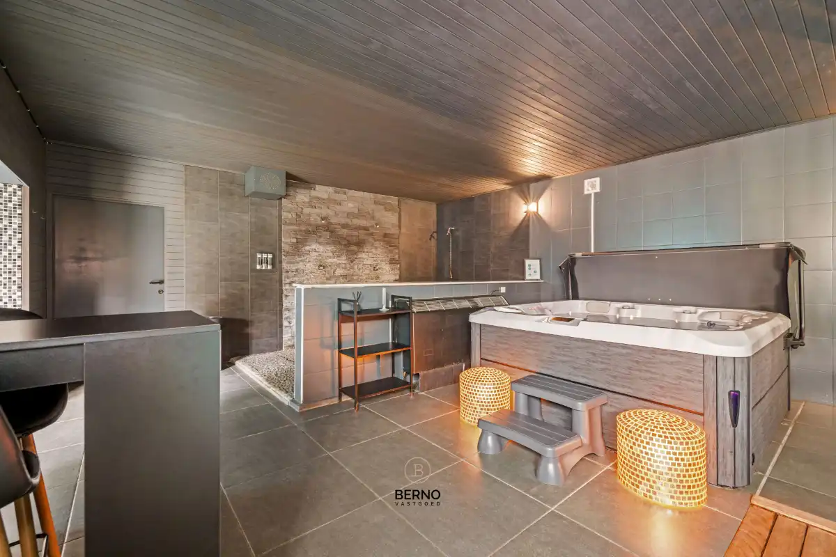 Veelzijdig pand met ruimte, rust en eindeloze mogelijkheden foto 12