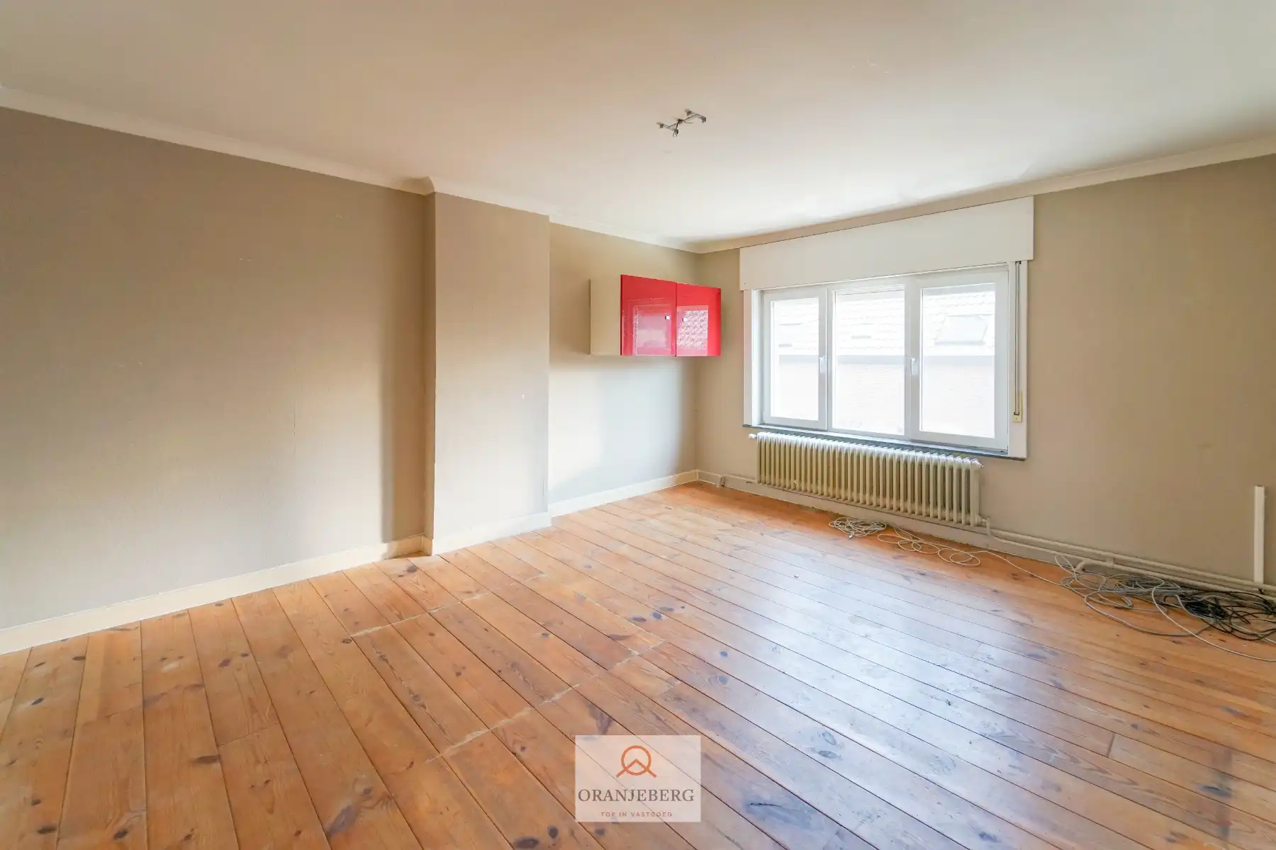 Ideaal te renoveren rijwoning + werkplaats + garage + tuin voor 591m² foto 3