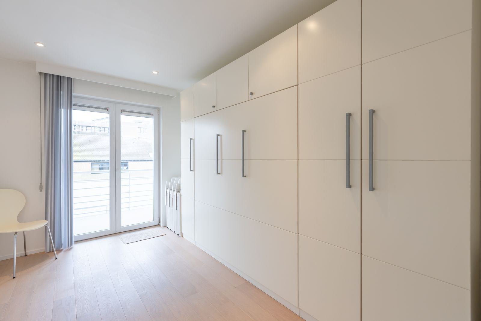 Modern, luxueus en ruim appartement met 2 slpk en 2 zonnige terrassen foto 10