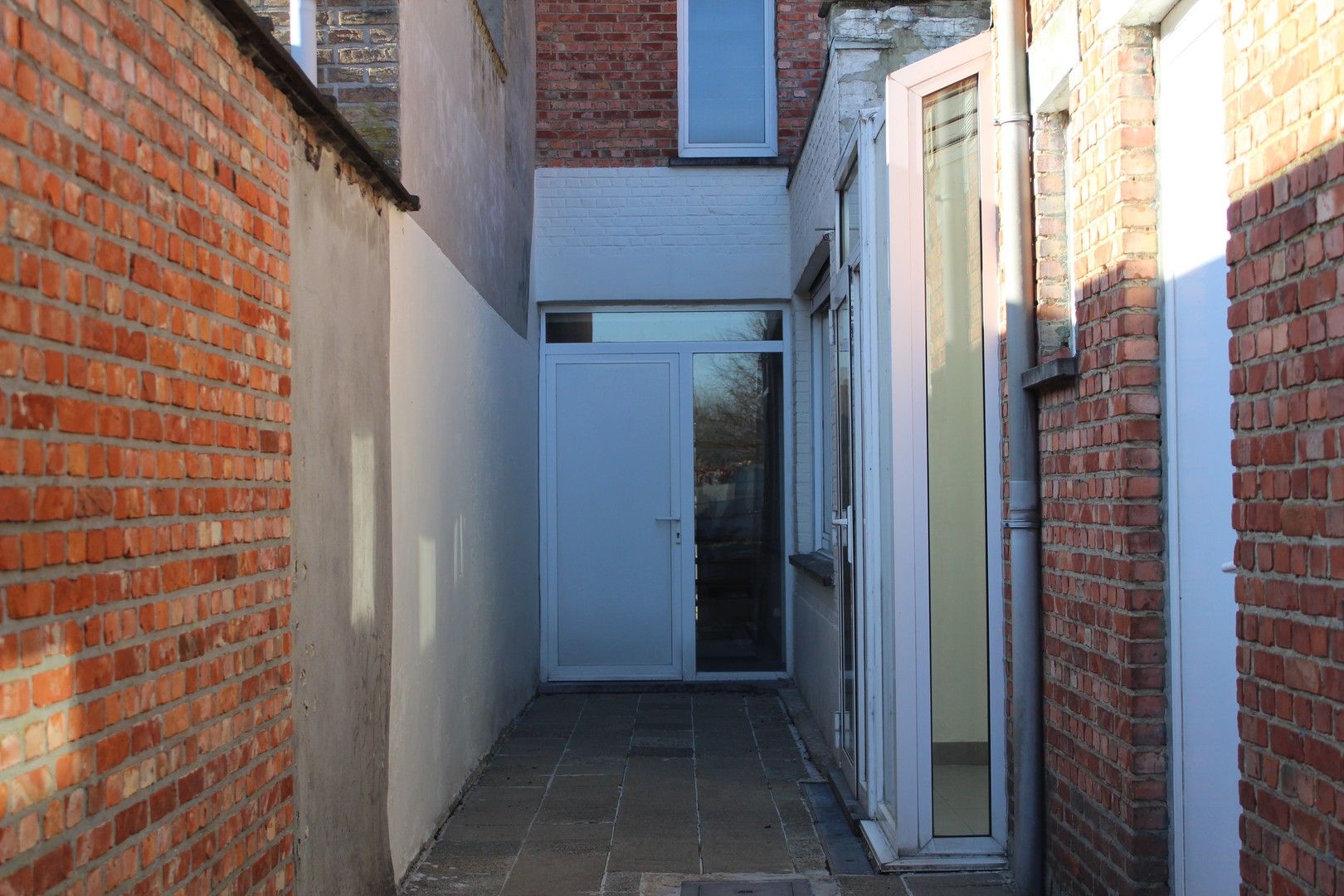Handelspand met appartement in centrum Zwijndrecht foto 9