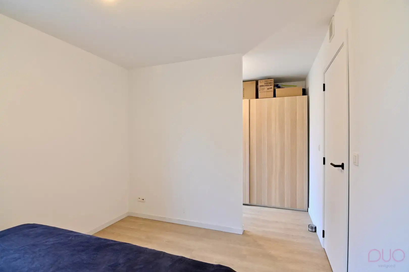 Moderne halfopen gezinswoning. foto 16