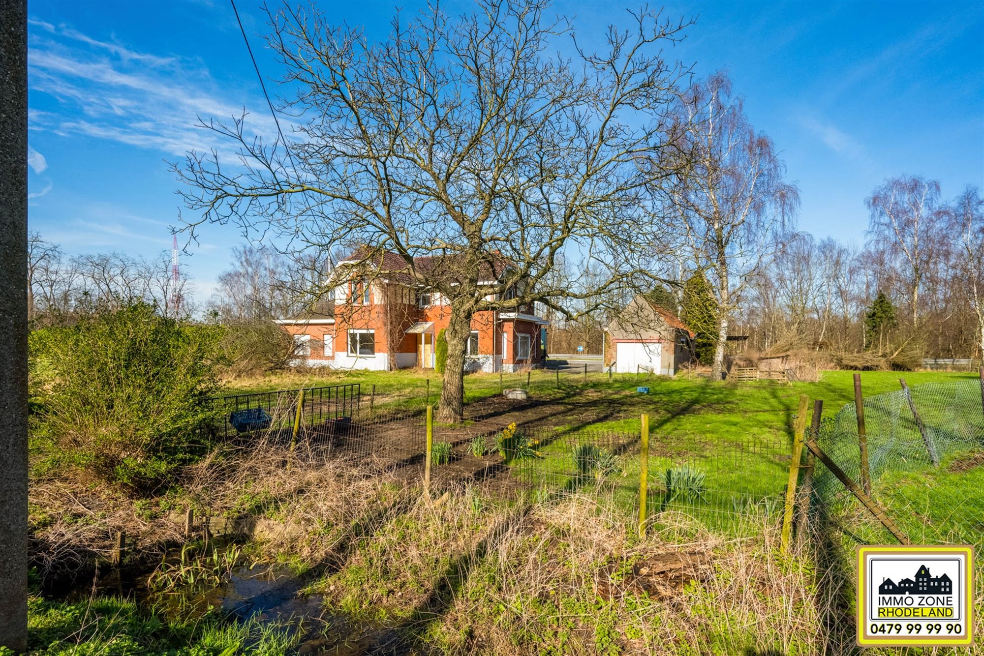 Te renoveren ruime statige woning op groot perceel foto 23