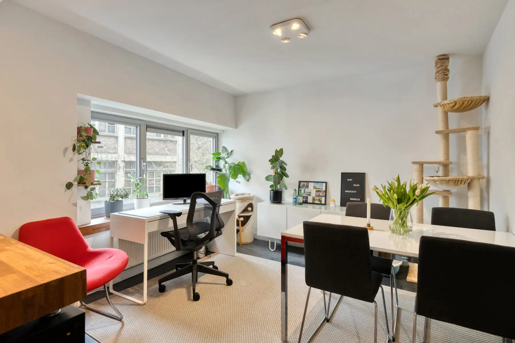 Instapklaar Loftappartement met ruim terras foto 9