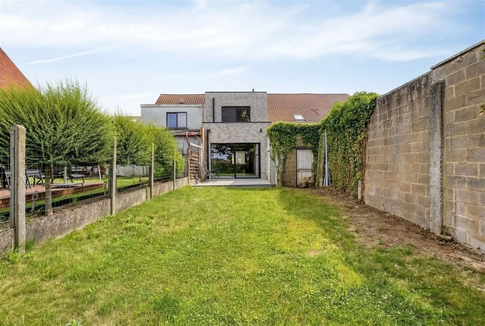 Gerenoveerde woning met 2 slaapkamers en tuin te Lembeek  foto 2
