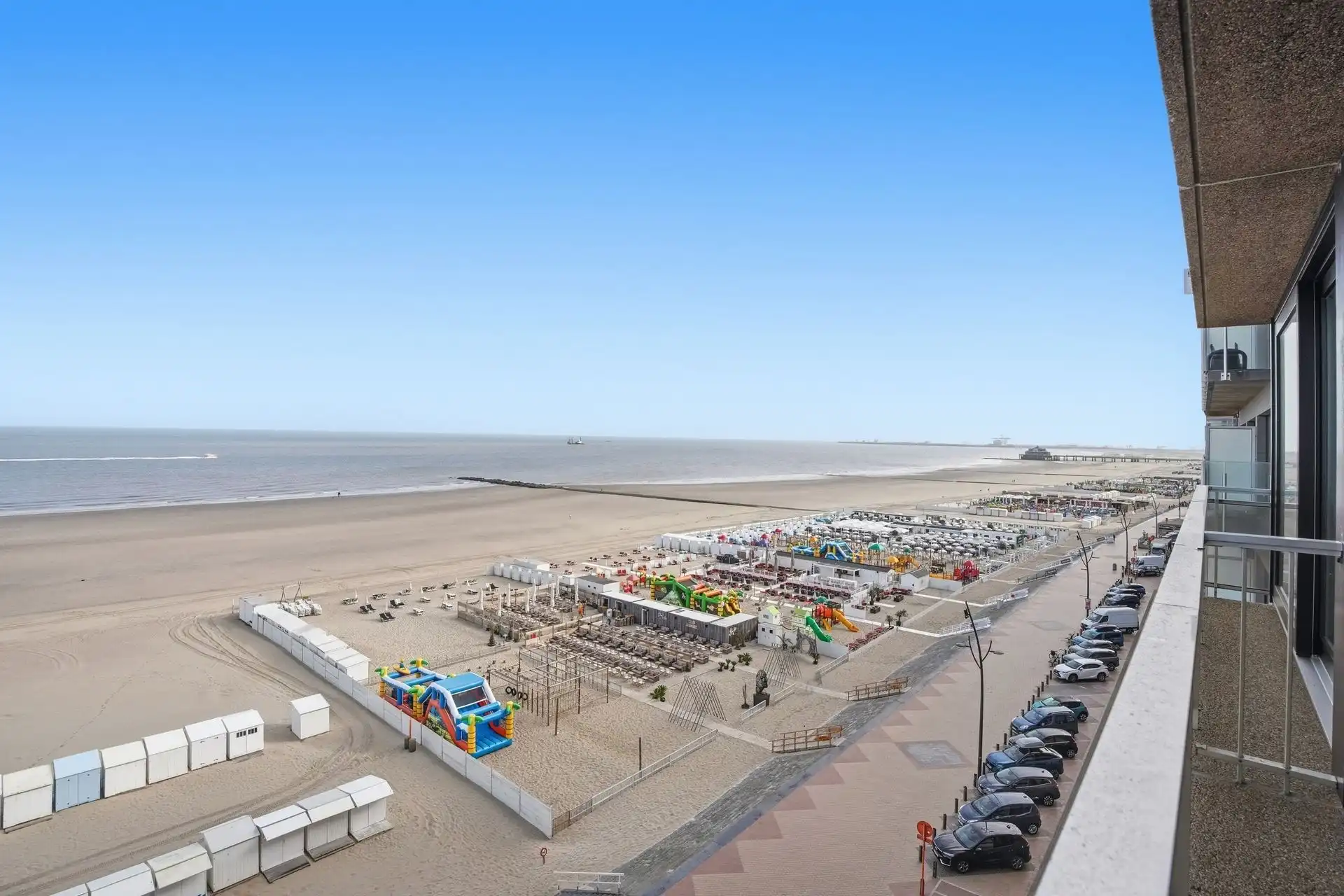 FRONTAAL ZEEZICHT / SLAAPHOEK foto 17