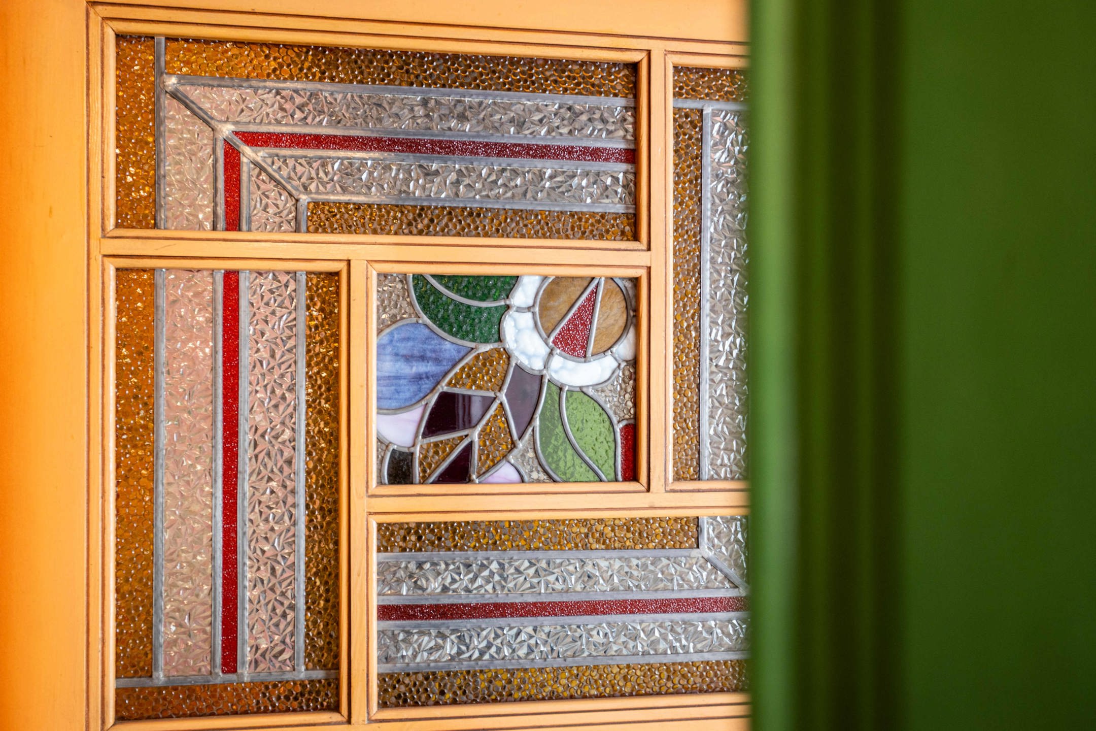 Authentieke woning met 4 slaapkamers te koop in Ronse foto 5