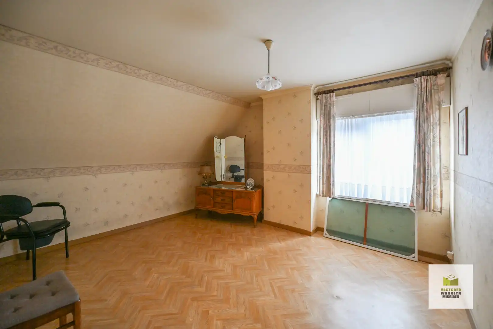 Te renoveren woning met 3 slpk, grote tuin en landelijk vergezicht op 608m2 foto 11