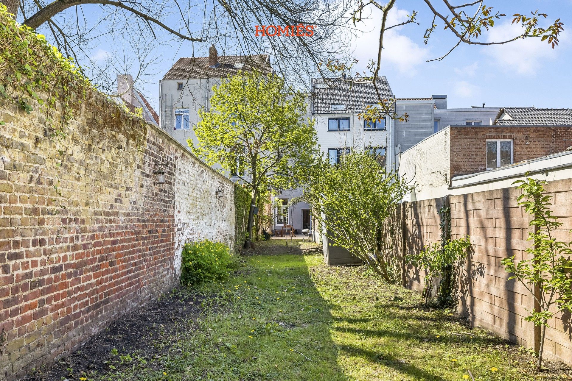 Ruime stadswoning met diepe tuin in centrum Leuven foto 3