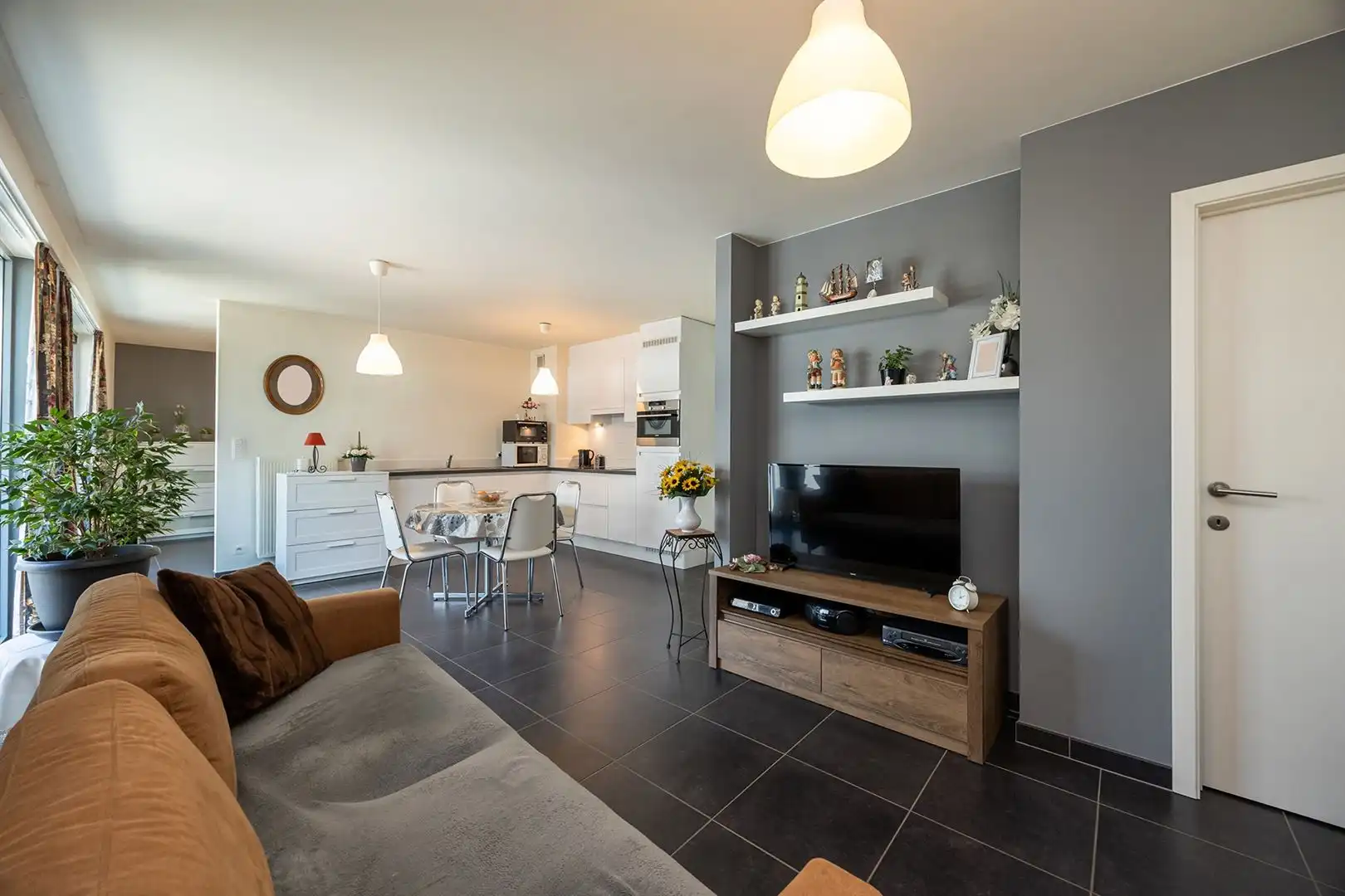 Appartement met éénslaapkamer in het hart van Heist-op-den-Berg! foto 3