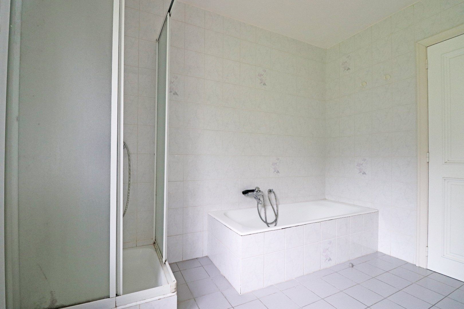 Landelijk gelegen woning op prachtig perceel! foto 9