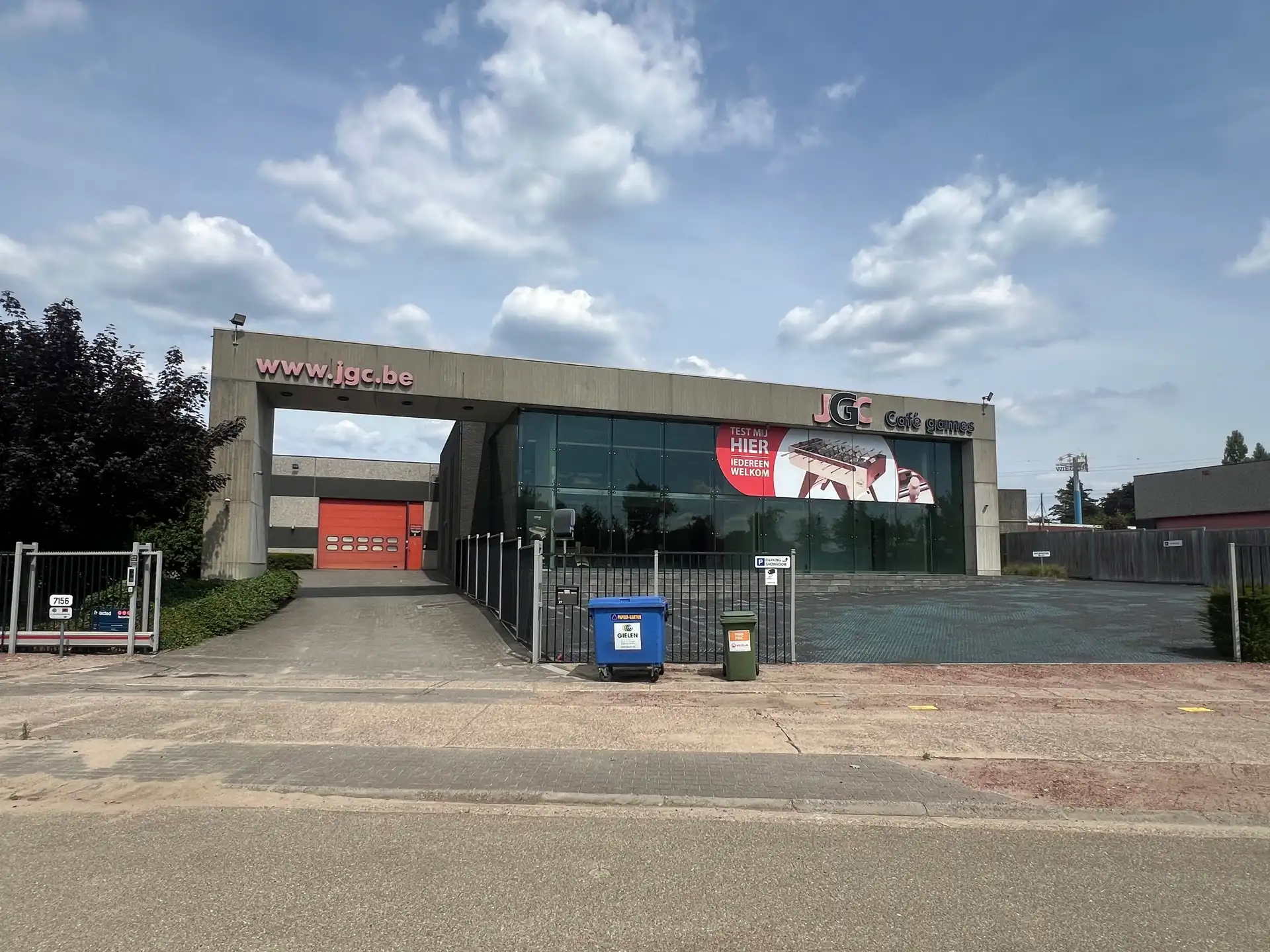 SEMI-INDUSTRIEEL GEBOUW OP ZICHTLOCATIE foto 26