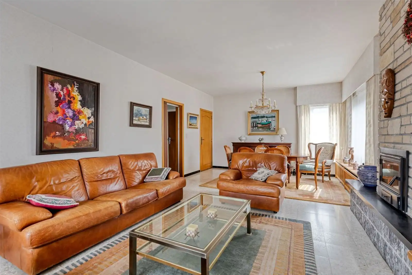 Charmante lichtrijke woning (251m²) met 4 slaapkamers op een uitstekende locatie te Buizingen  foto 4