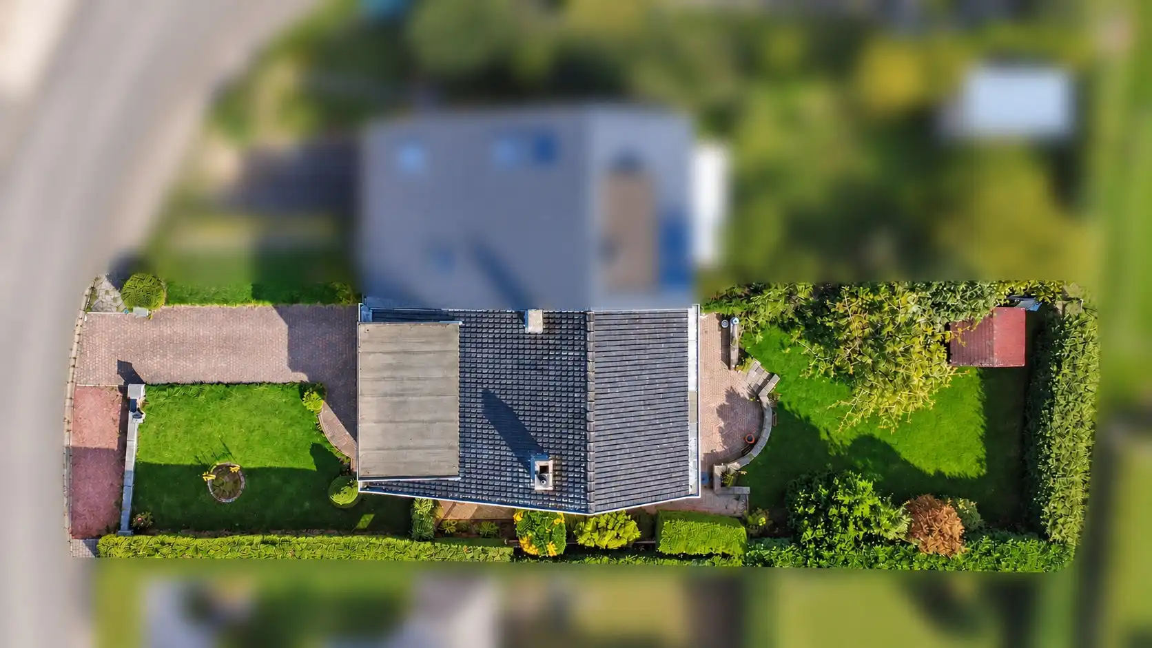 RUSTIG GELEGEN WONING MET 4 SLP, GARAGE & ZUID-TUIN ! foto 4