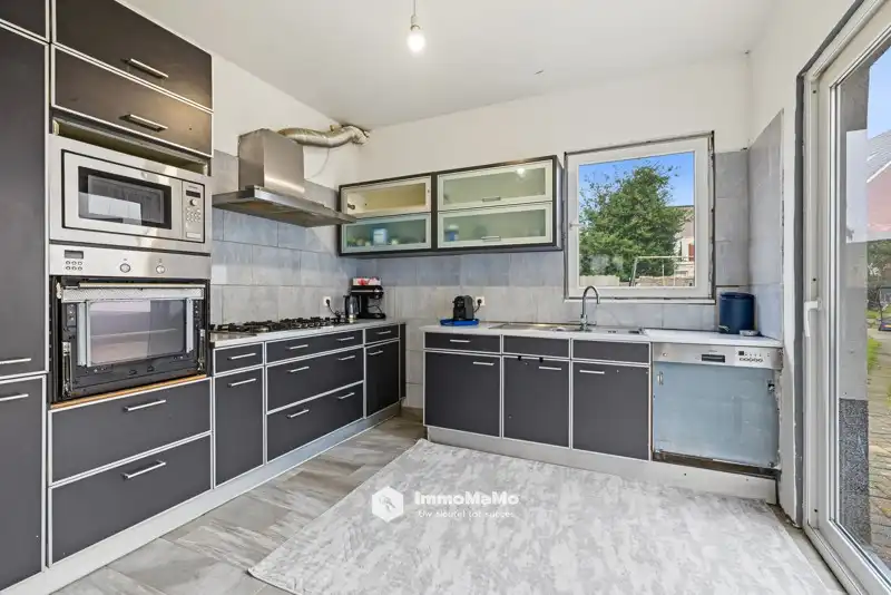 WONING MET 4 SLAAPKAMERS TE KOOP IN ZELZATE foto 7
