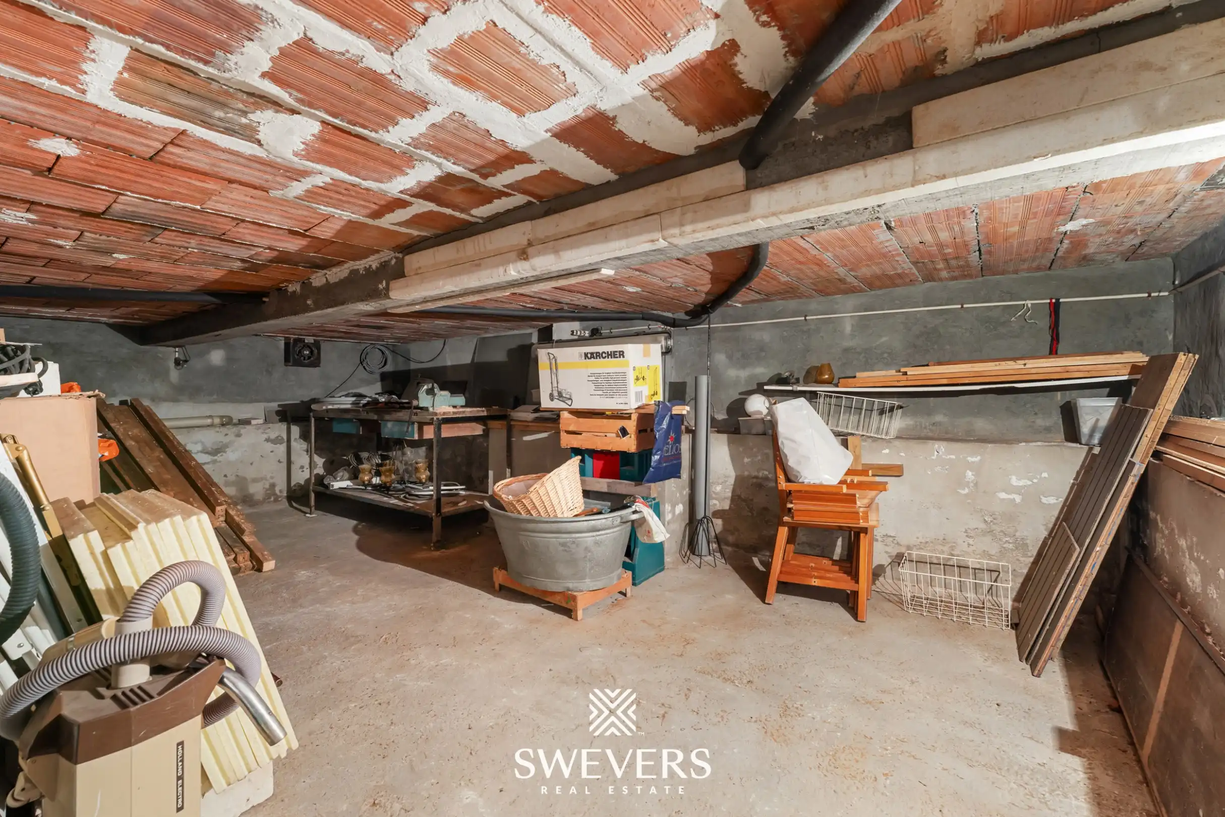 Charmante renovatiewoning met stevige structuur en veel potentieel in Koersel foto 22