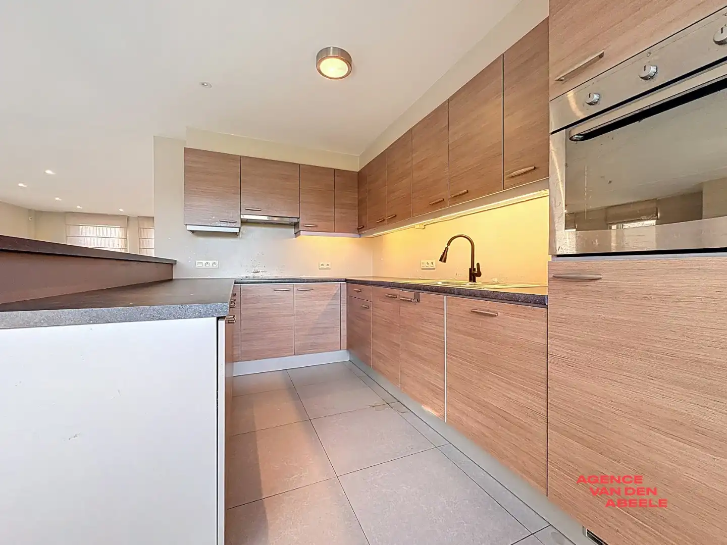 Duplexappartement met tuin en ruime garage foto 7