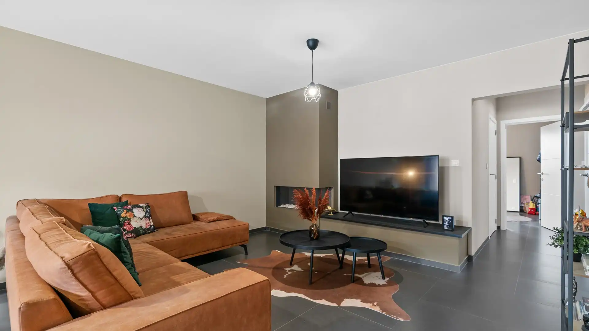 Instapklaar appartement vlakbij Genk centrum foto 4