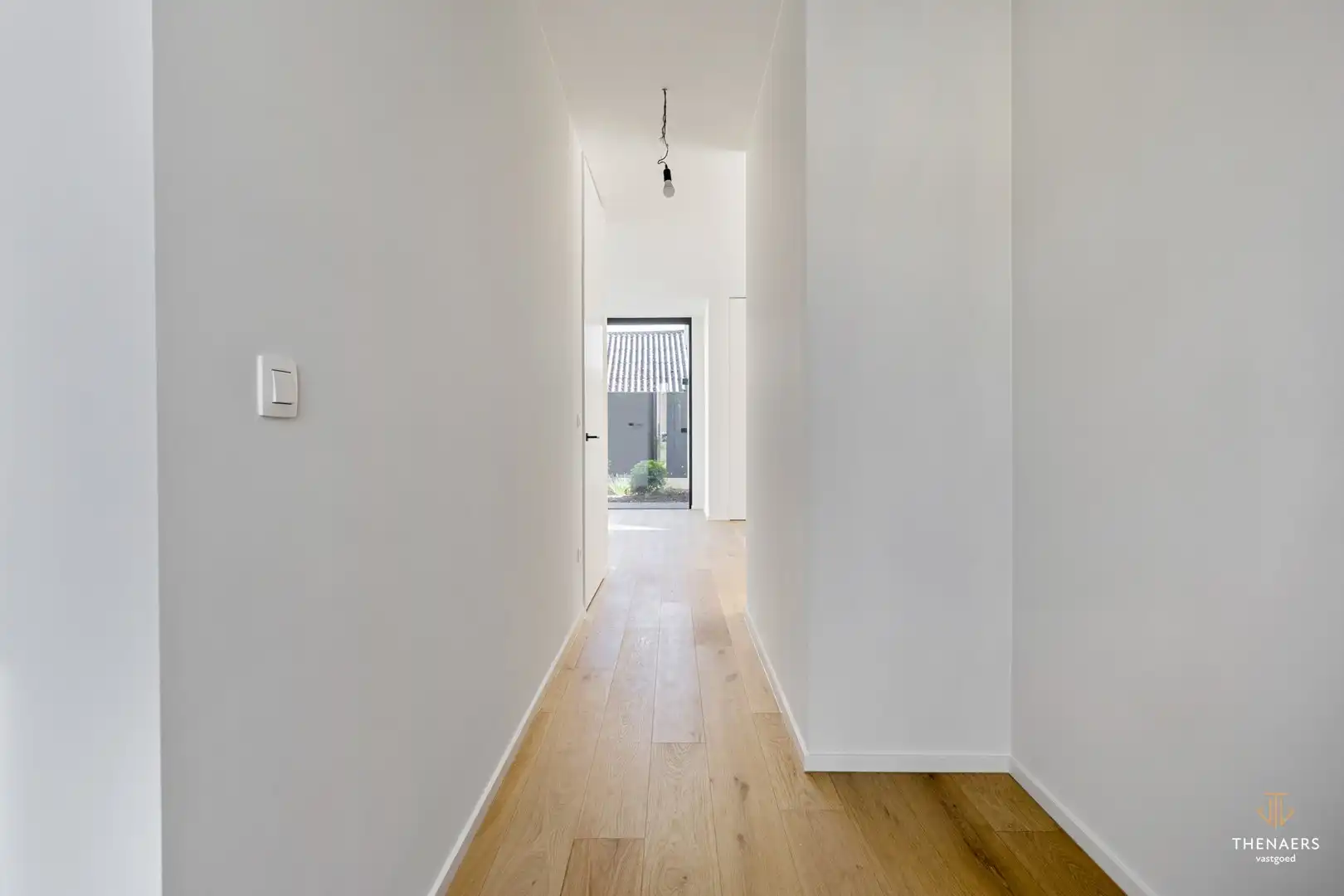 Strakke en luxueus gerenoveerde open bebouwing met hoogwaardige afwerking en EPC A in Sint-Truiden (Wilderen).  Aankoop aan 6% btw mogelijk onder voorwaarden. foto 14