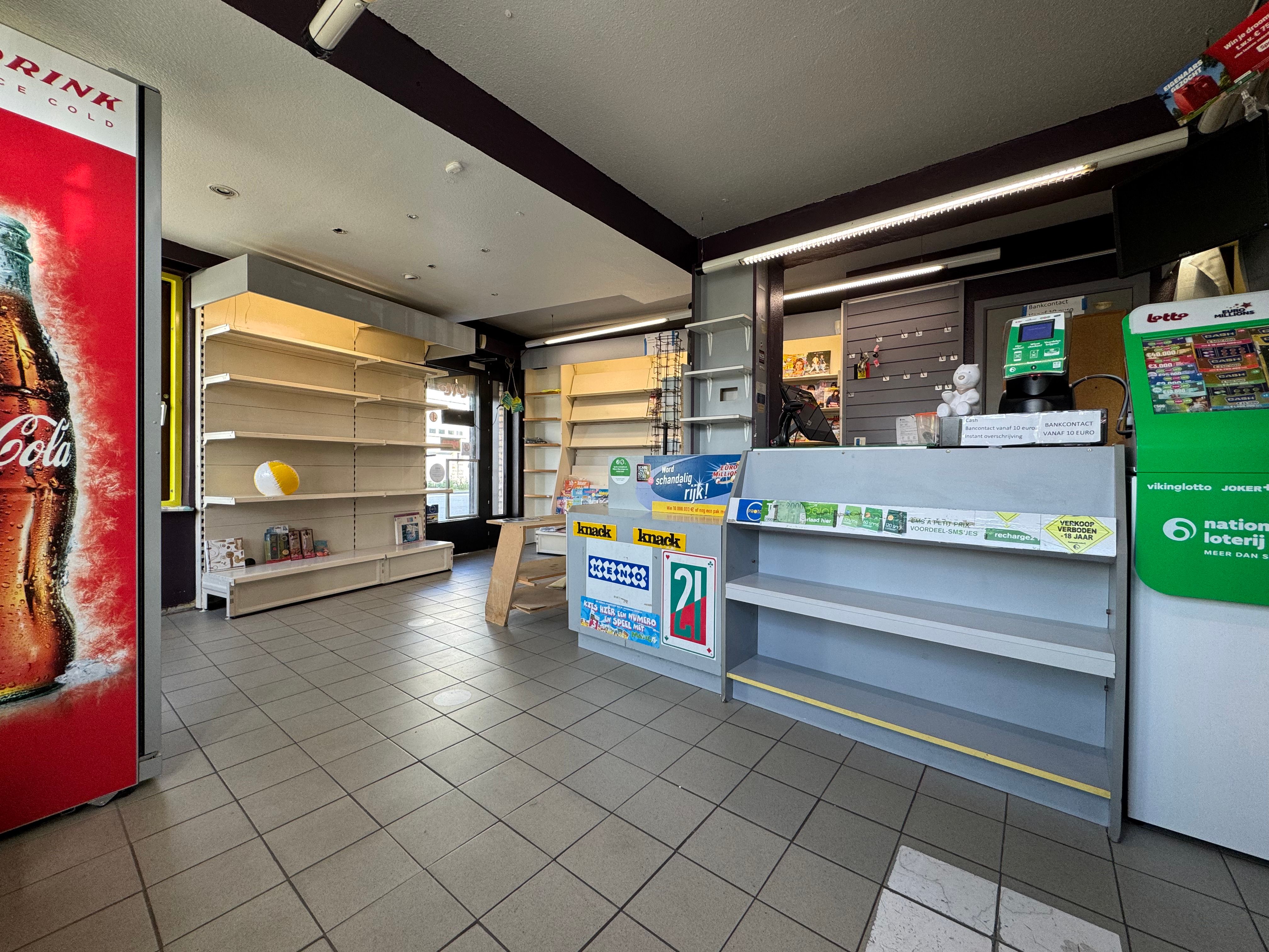 Handelsgelijkvloers 35m² met aankoop inboedel foto 5