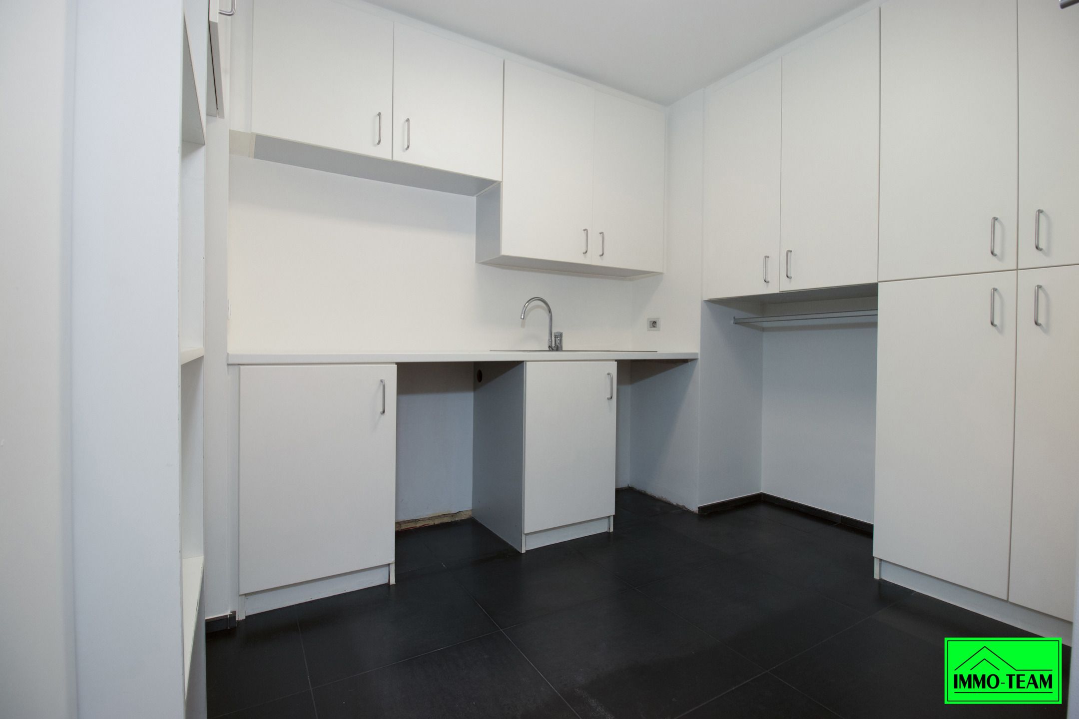 UNIEKE LUXEWONING MET PRAKTIJK OF KANGOEROEWONING. foto 24