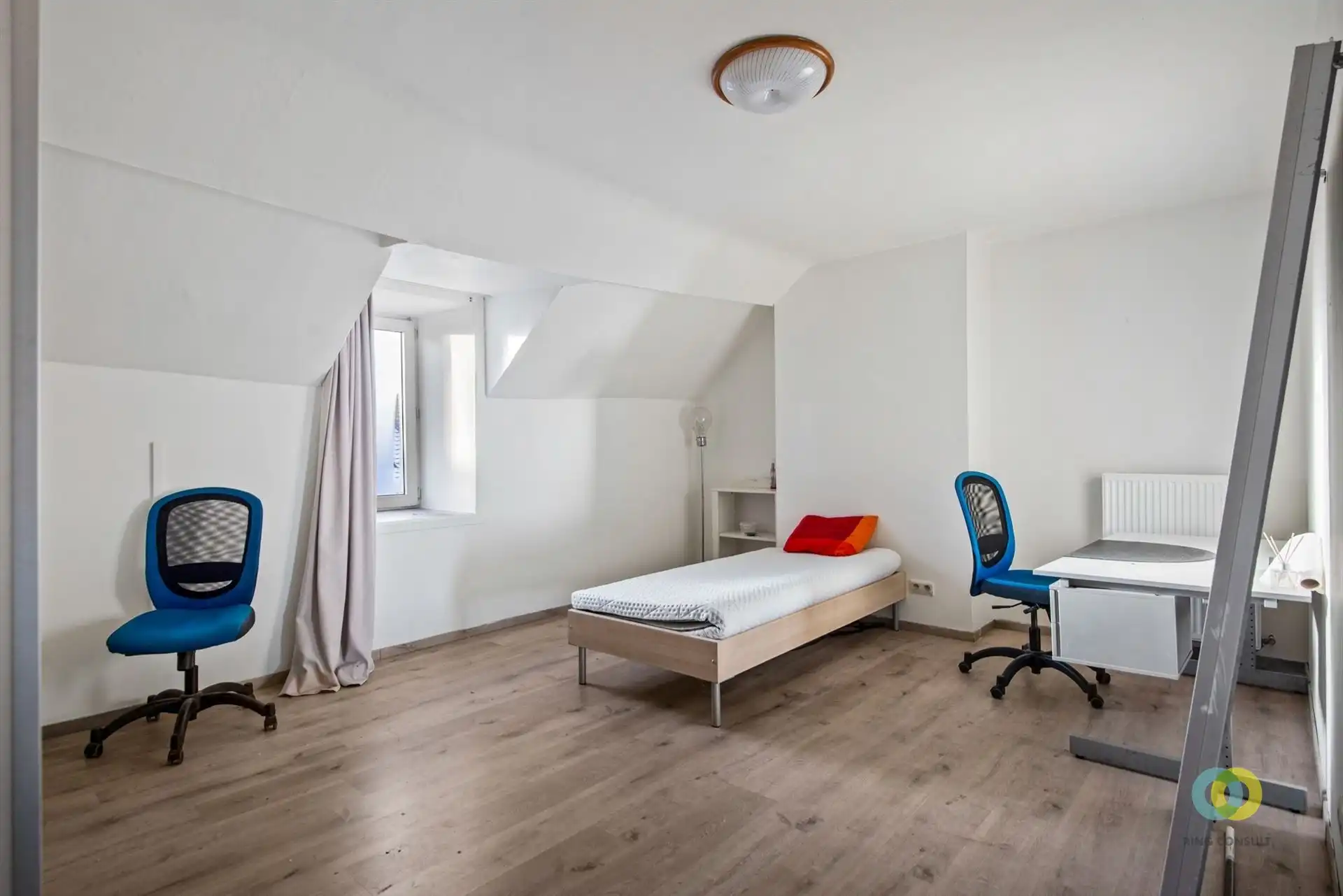 Handelshuis met bovenliggend duplexappartement foto 14