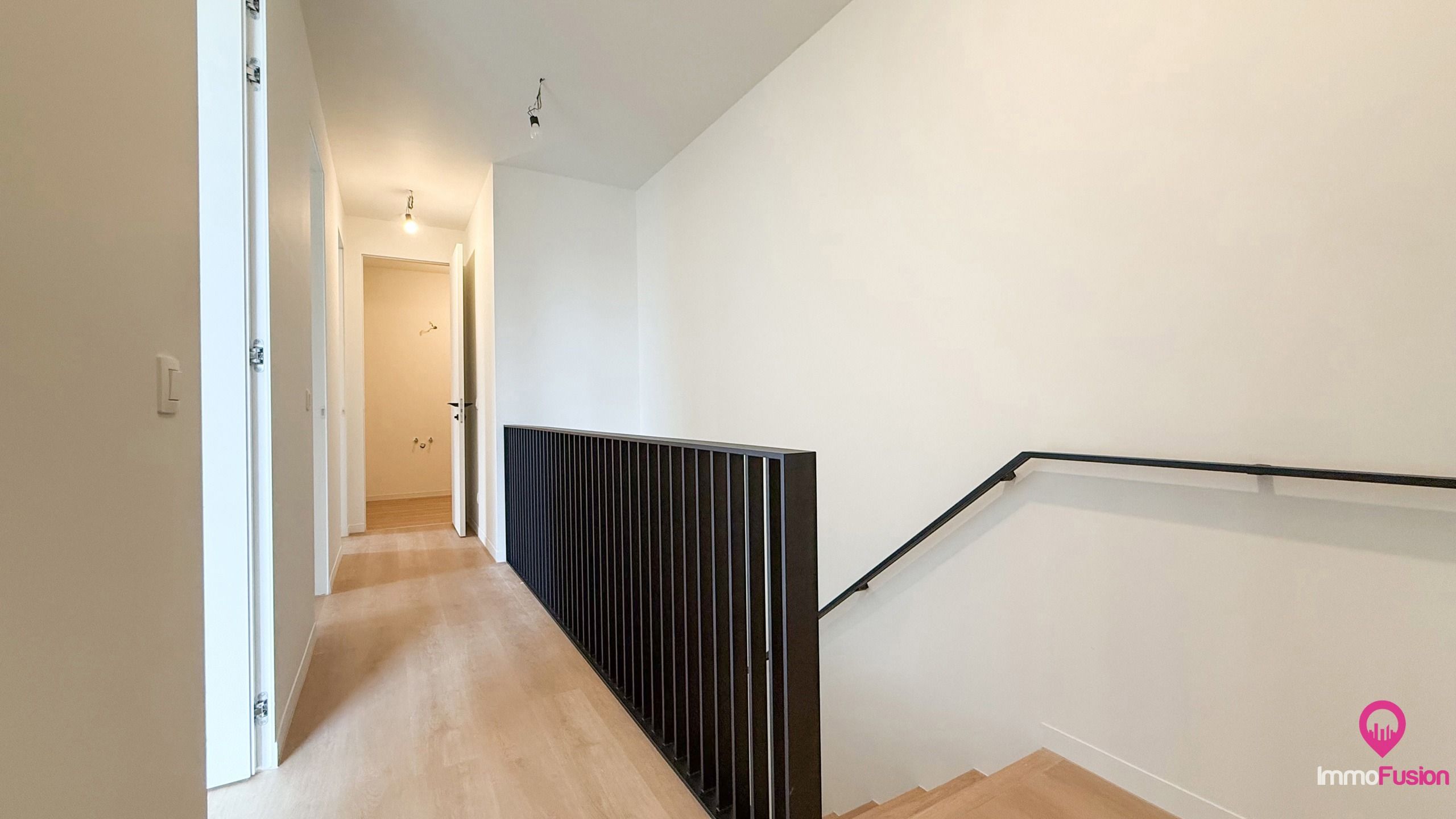 Stijlvolle nieuwbouwwoning met diepe tuin + vloerverwarming! foto 14