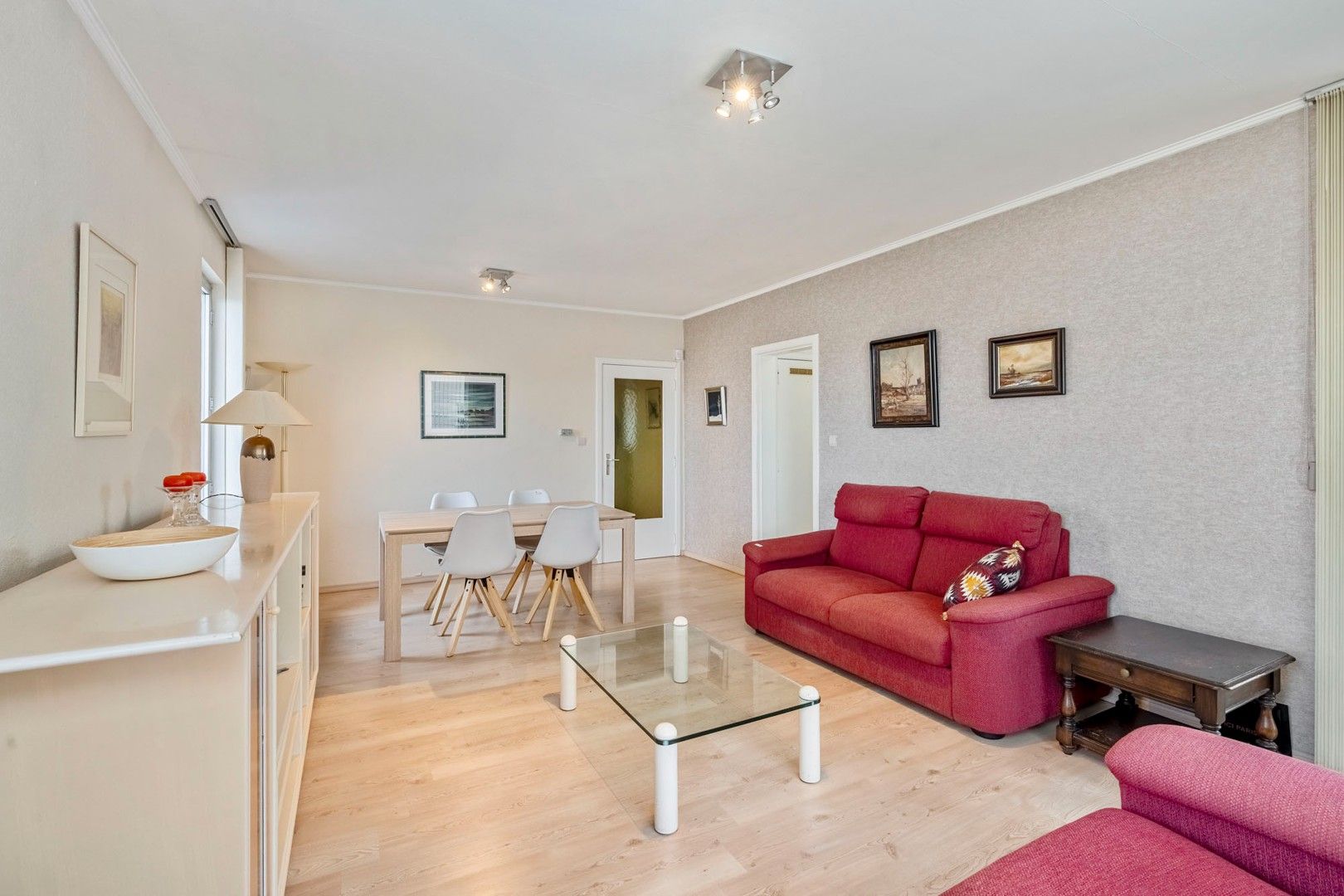 Aangenaam appartement met balkon, vlak bij het centrum van Genk foto 6