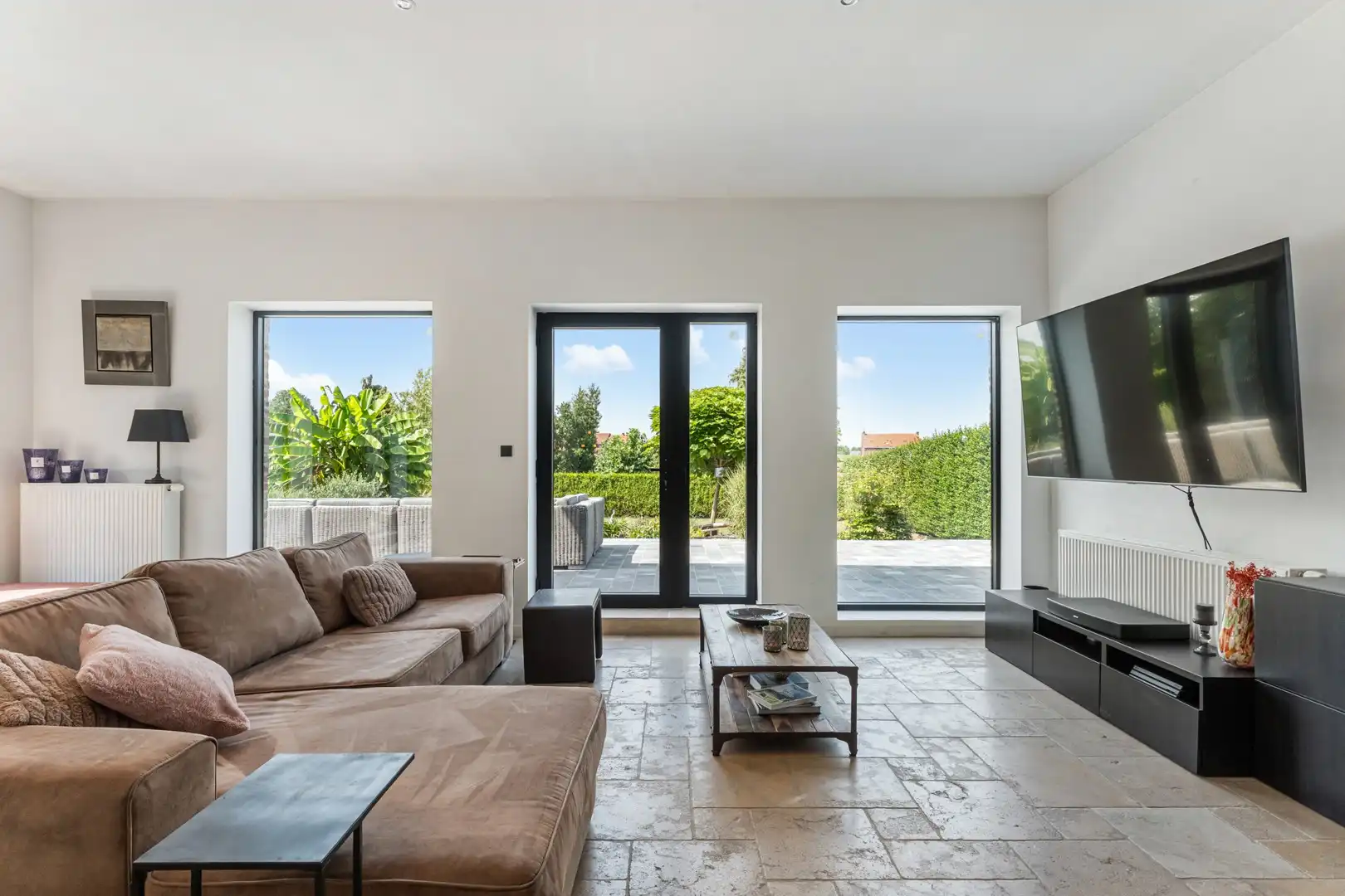 Karaktervolle gerenoveerde hoeve met 576 m² woonoppervlakte op 28a 02ca in Landen-Walshoutem. foto 9